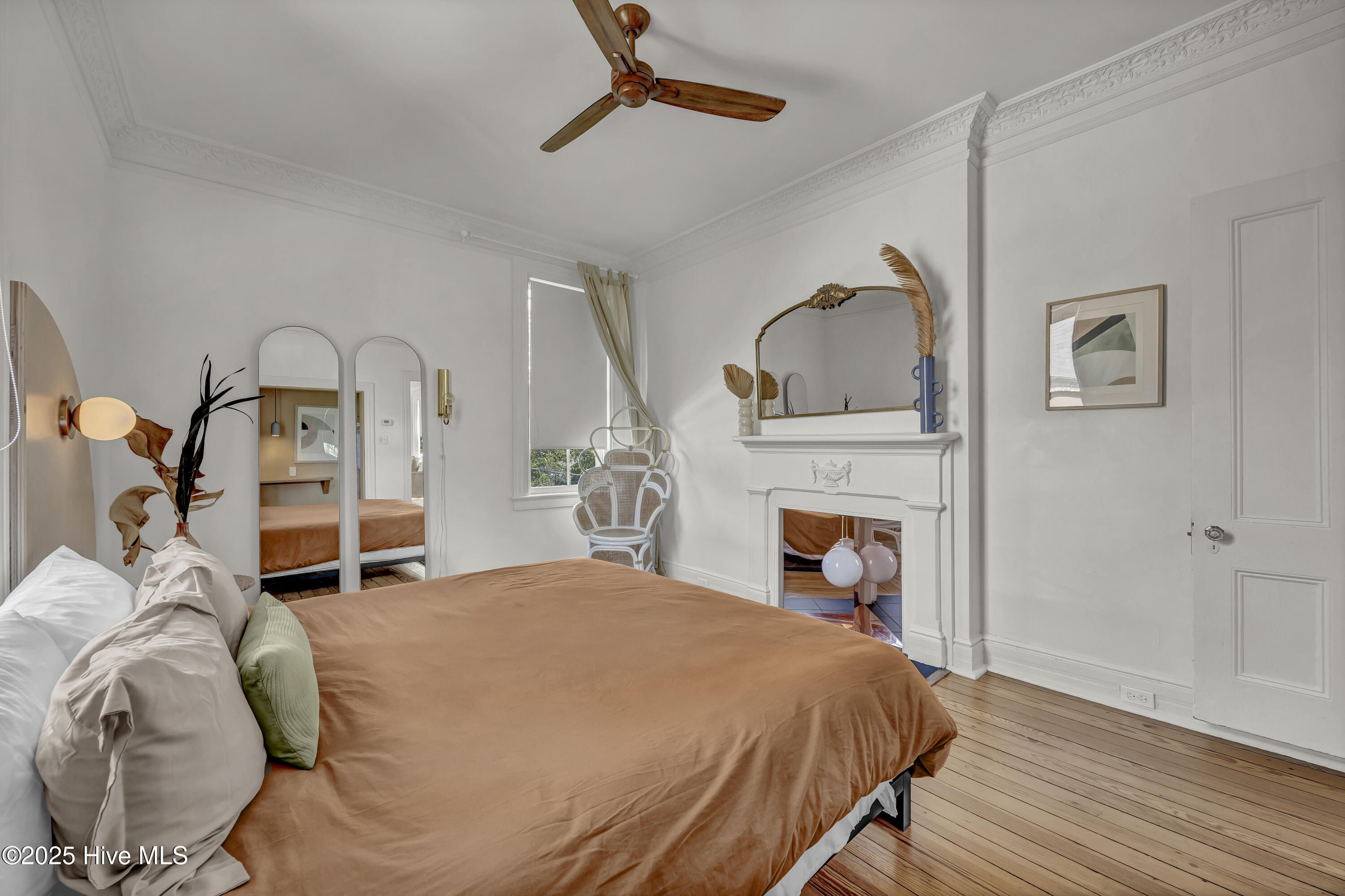 100531390 | Photo 43