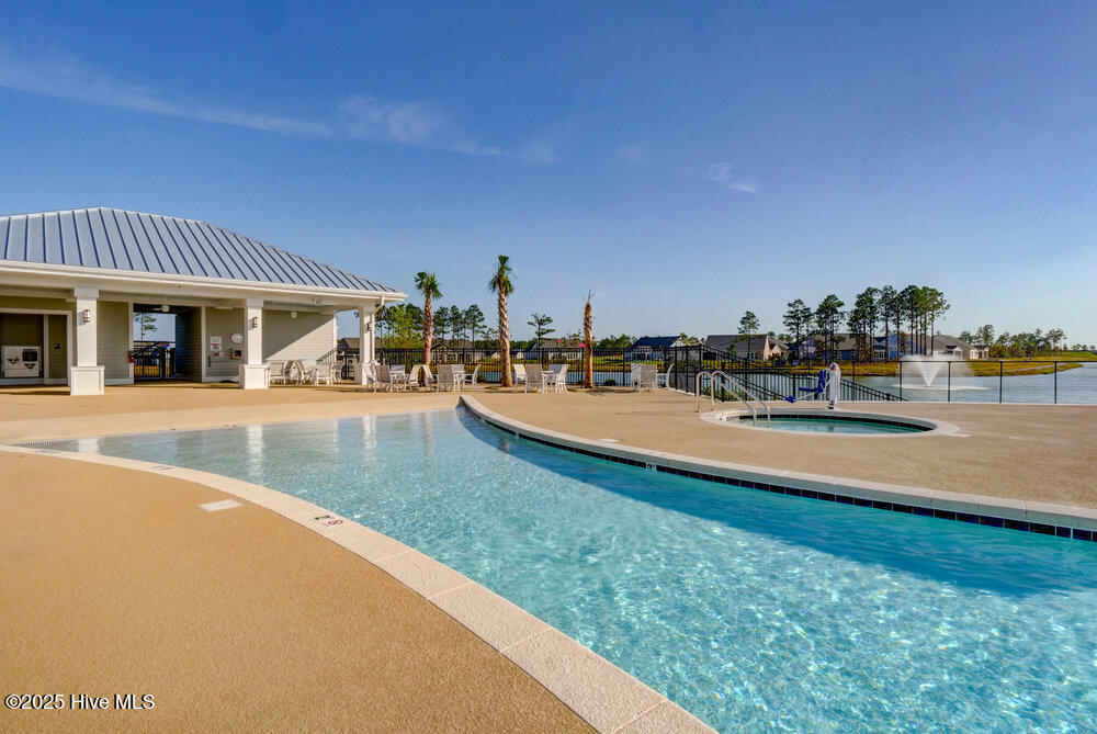 100525944 | Photo 46