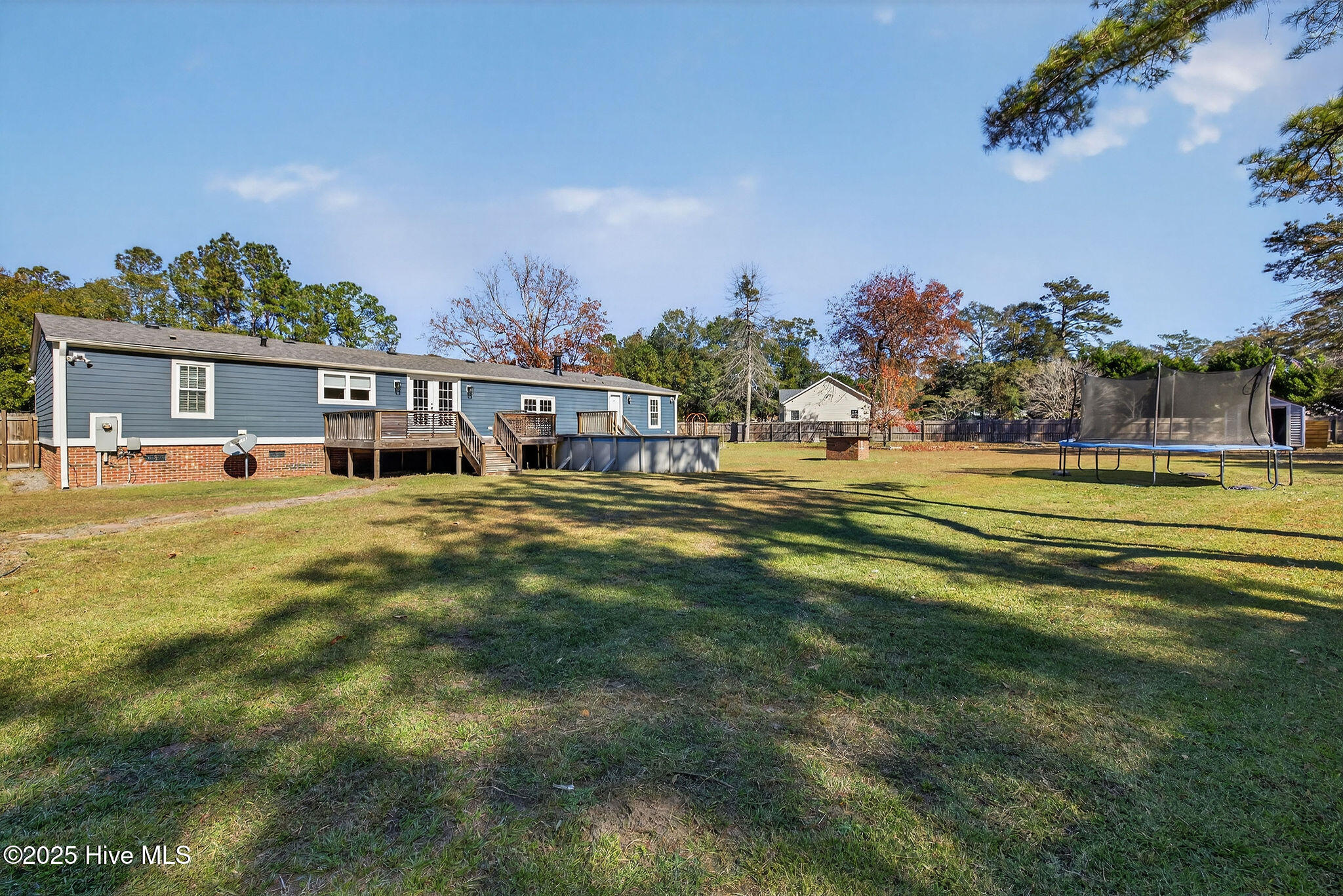 100540799 | Photo 49