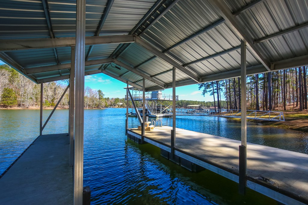 Undisclosed Address, Appling, GA, 30802