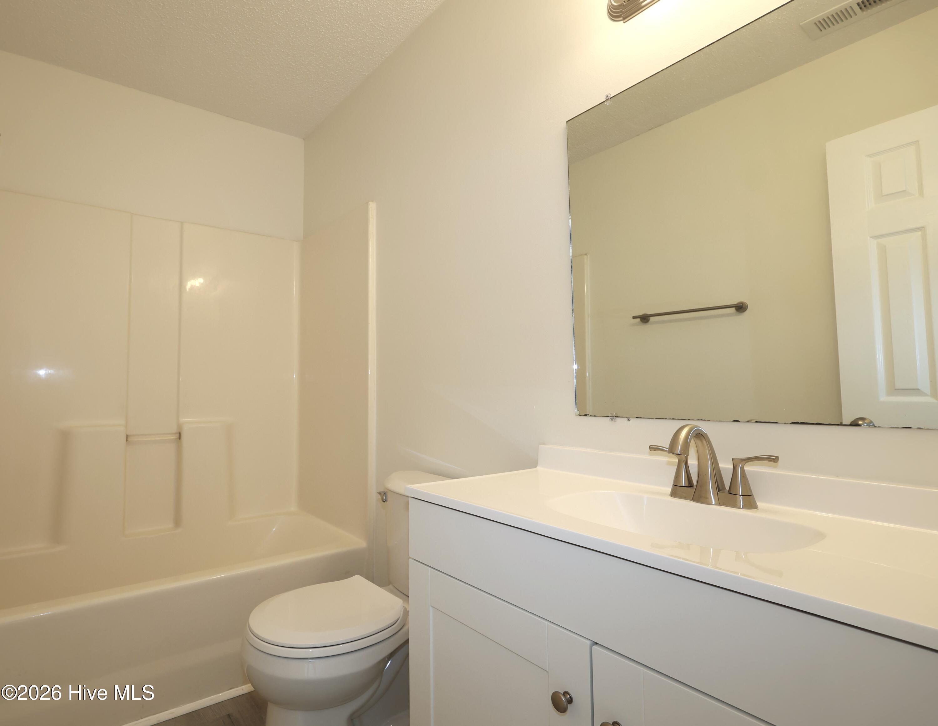 100559082 | Photo 14