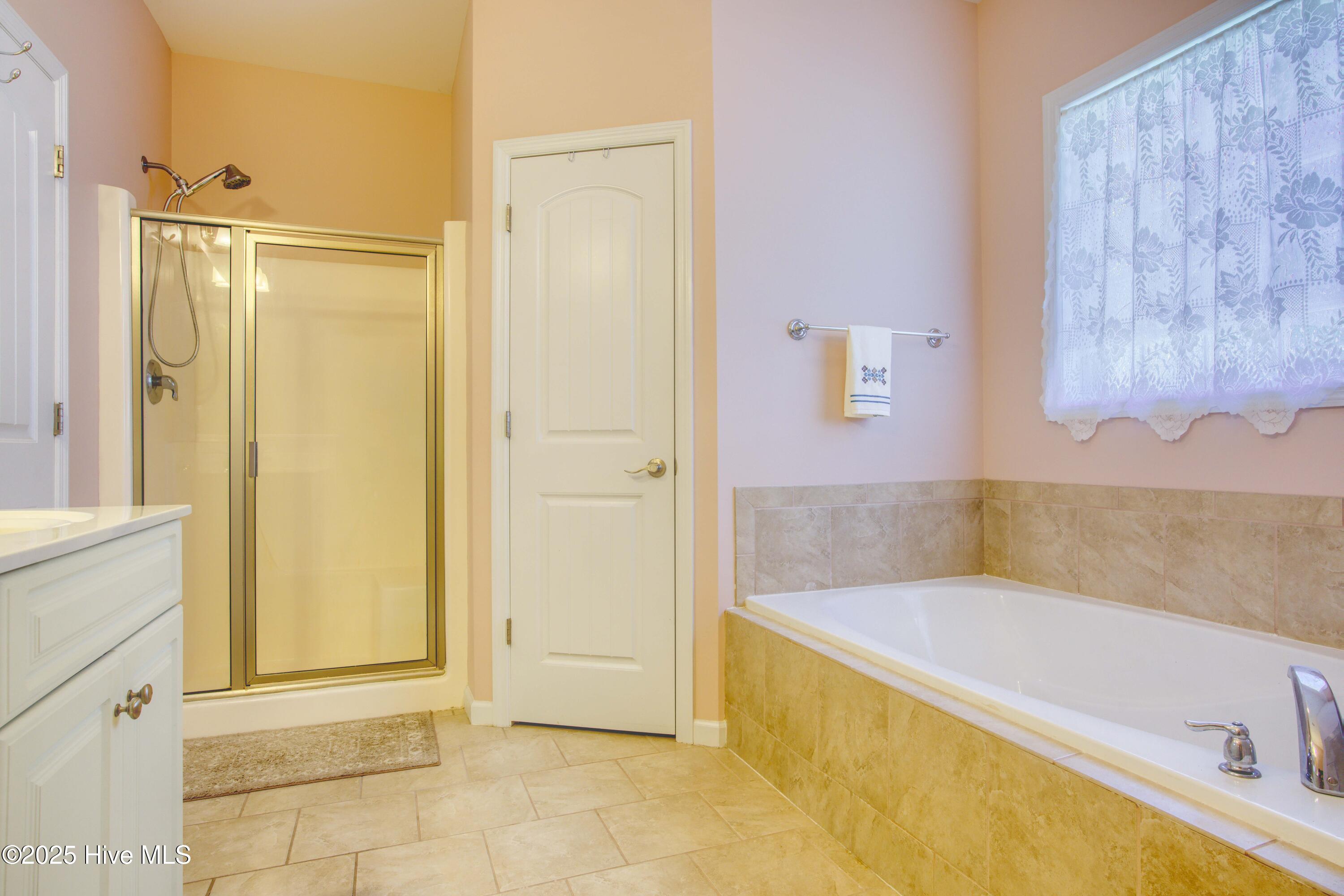 100537657 | Photo 20