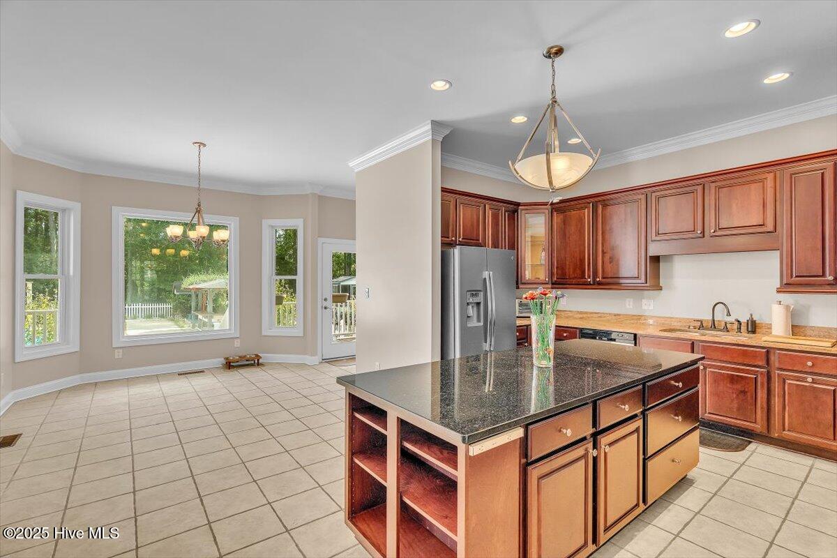 100534566 | Photo 29