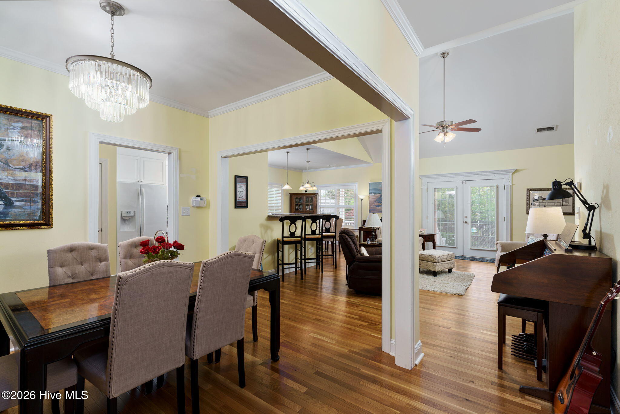 100564241 | Photo 14