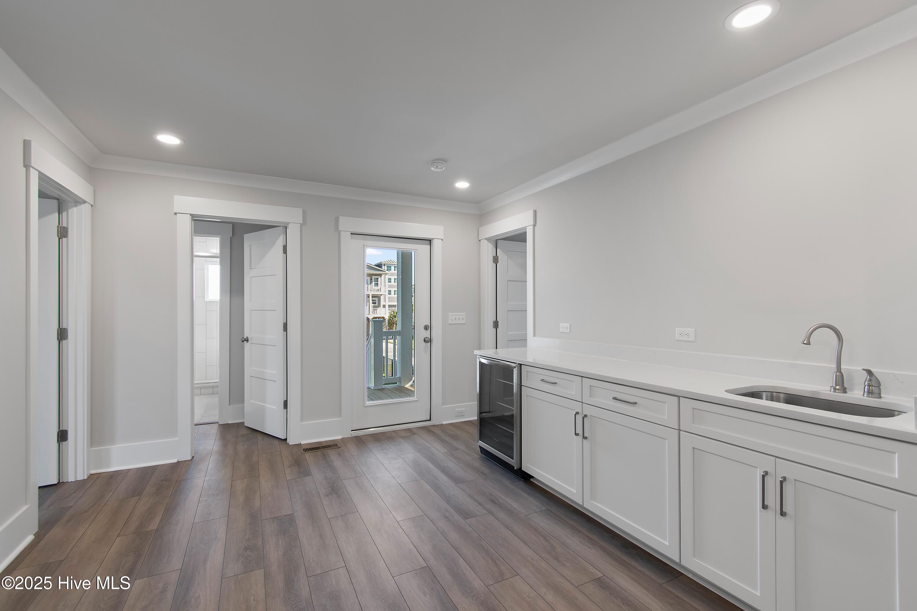 100511699 | Photo 72