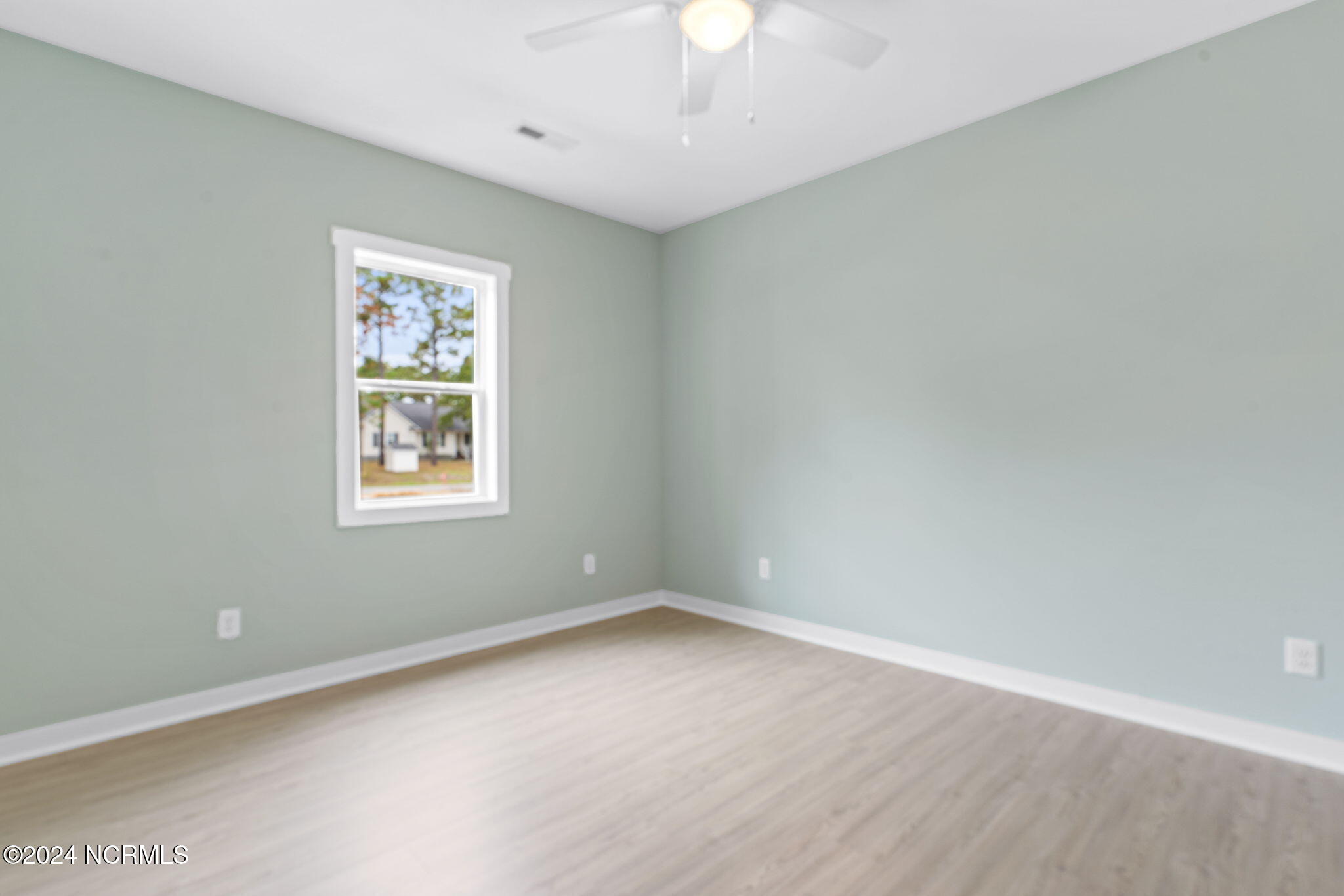 100547531 | Photo 12