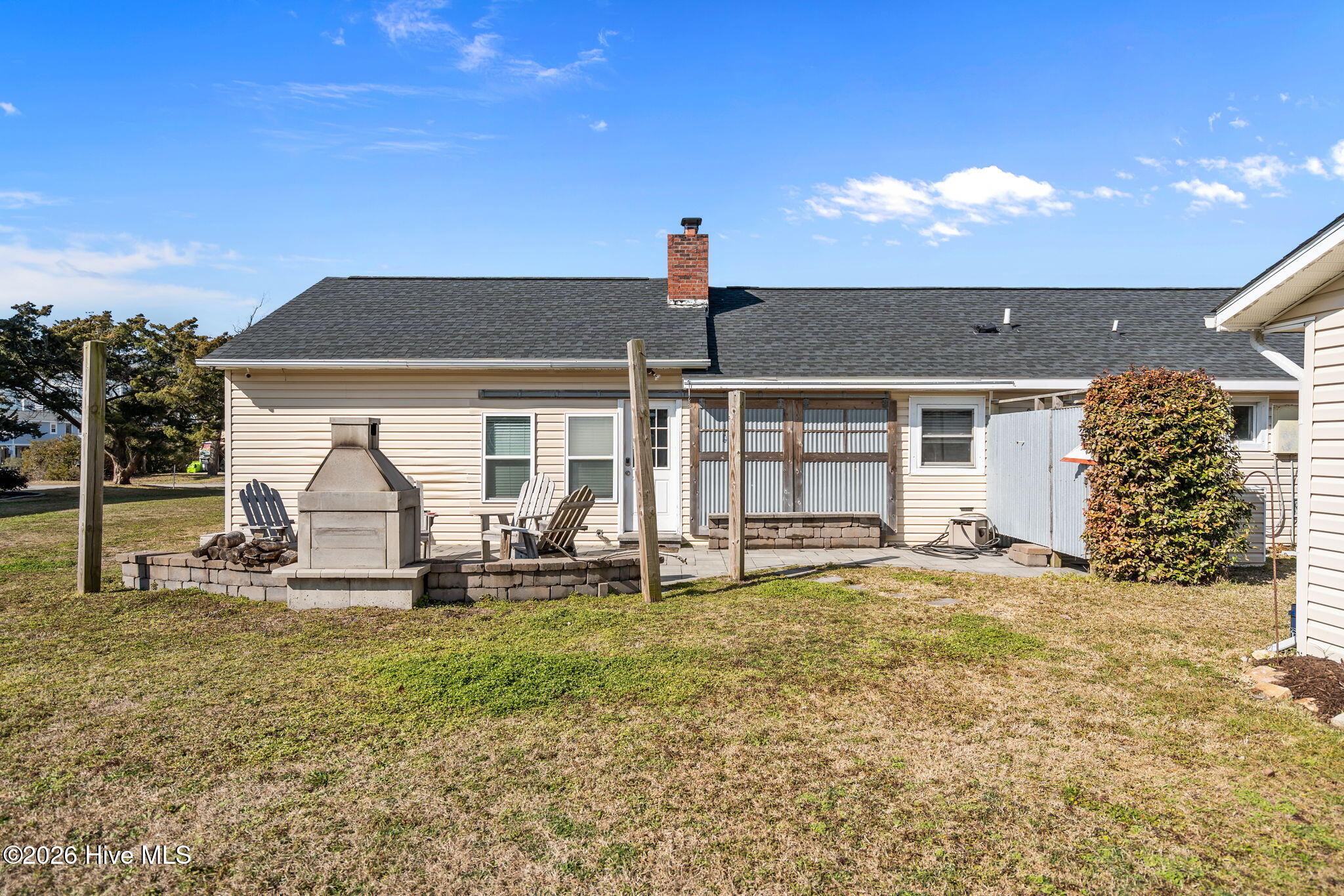 100545897 | Photo 39