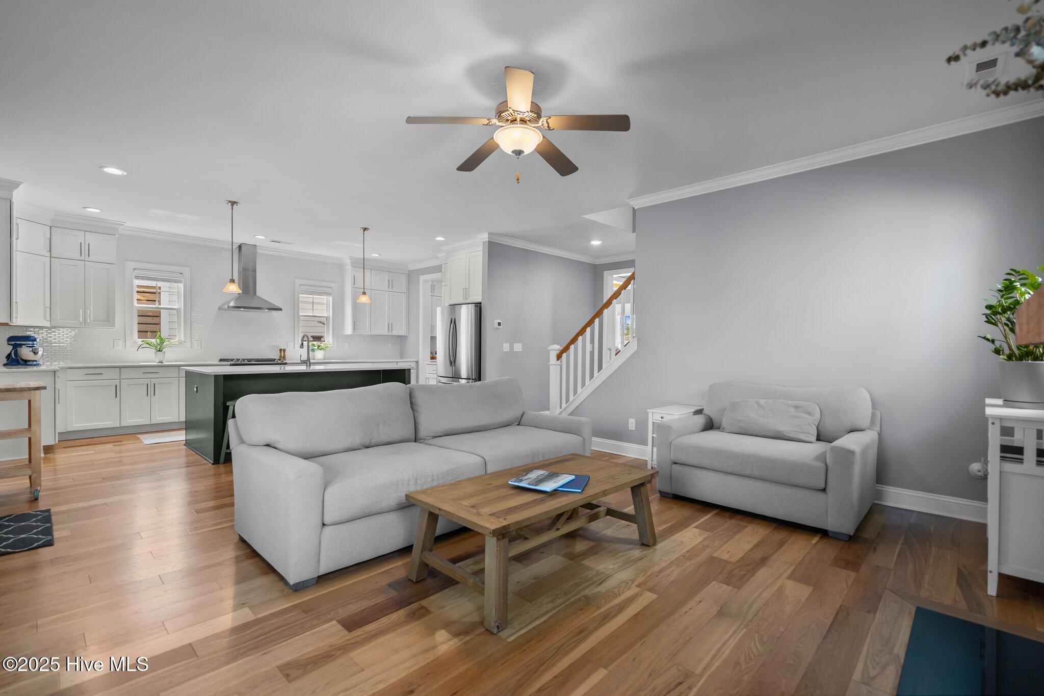 100515846 | Photo 15