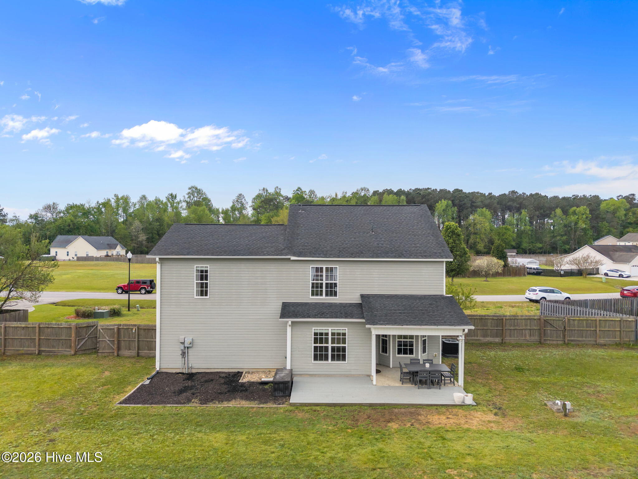 100566884 | Photo 38