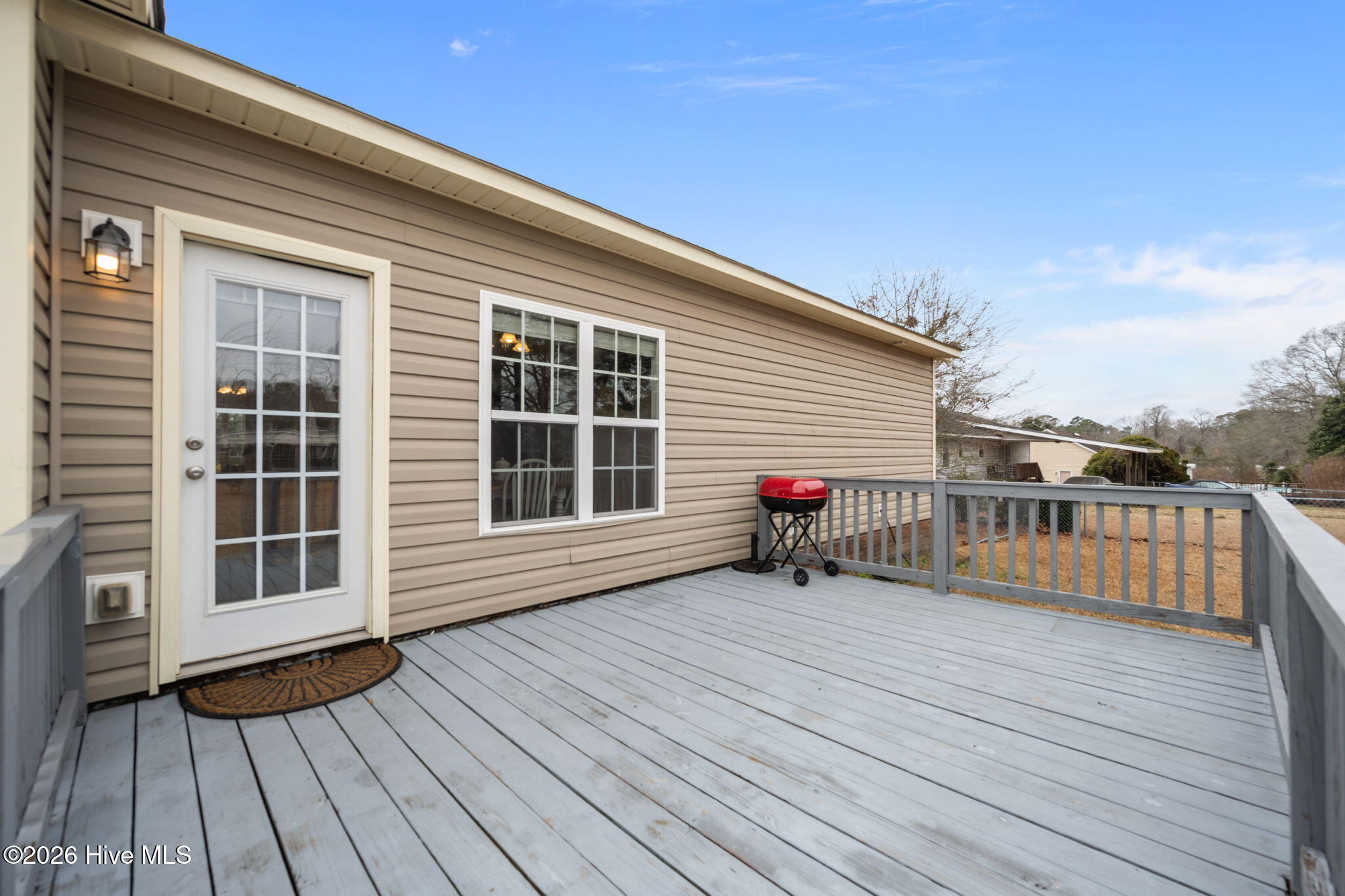 100565561 | Photo 43