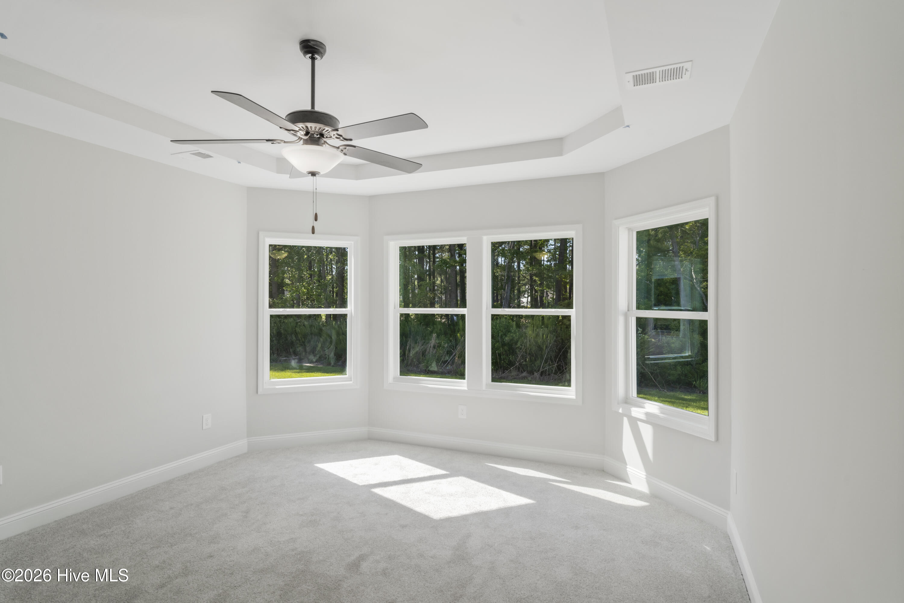 100560345 | Photo 18