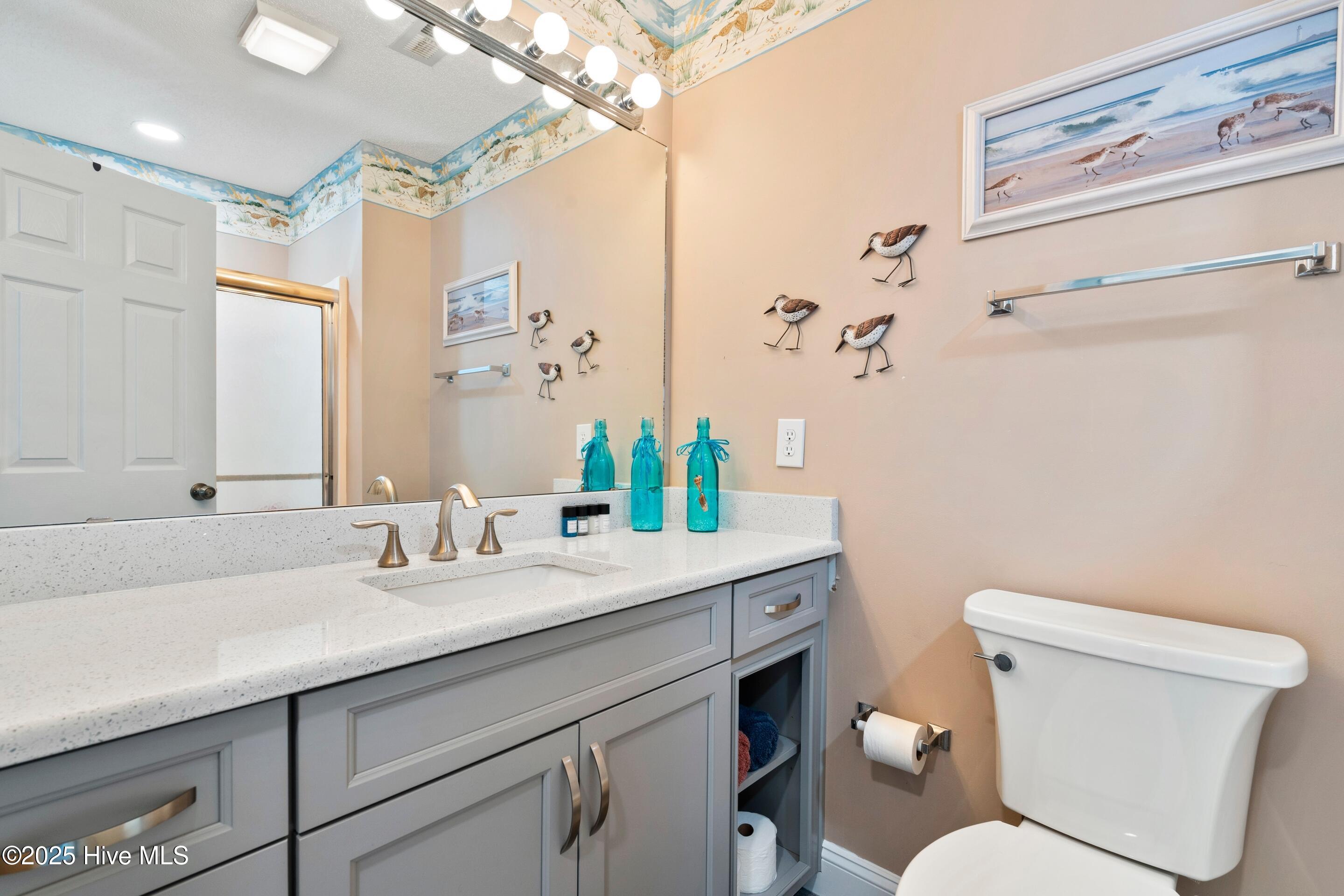 100521733 | Photo 19