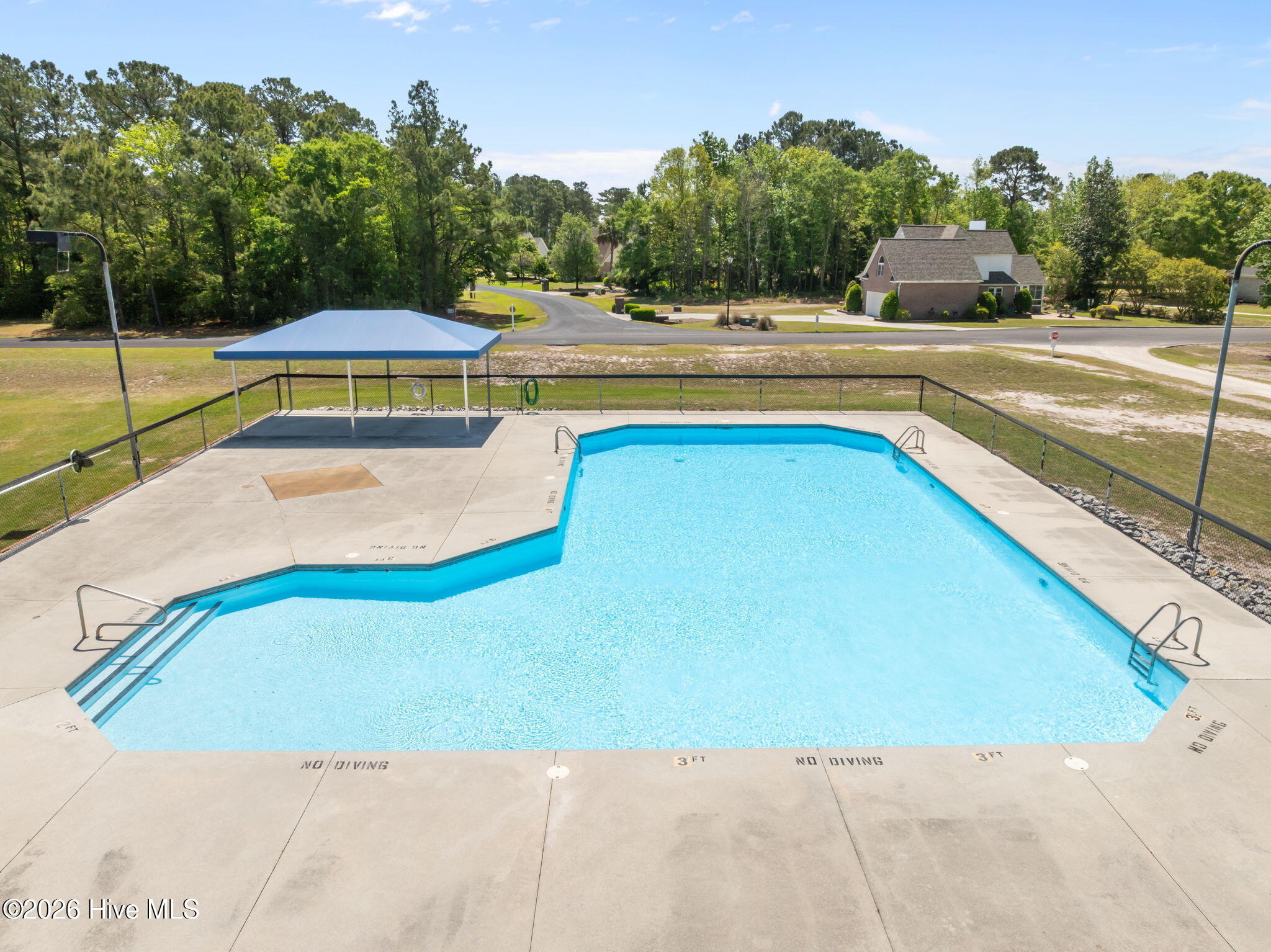 100554318 | Photo 71