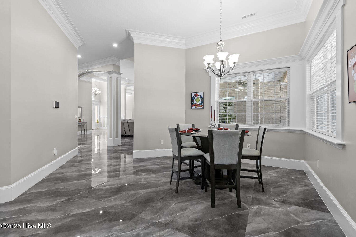 100546022 | Photo 18