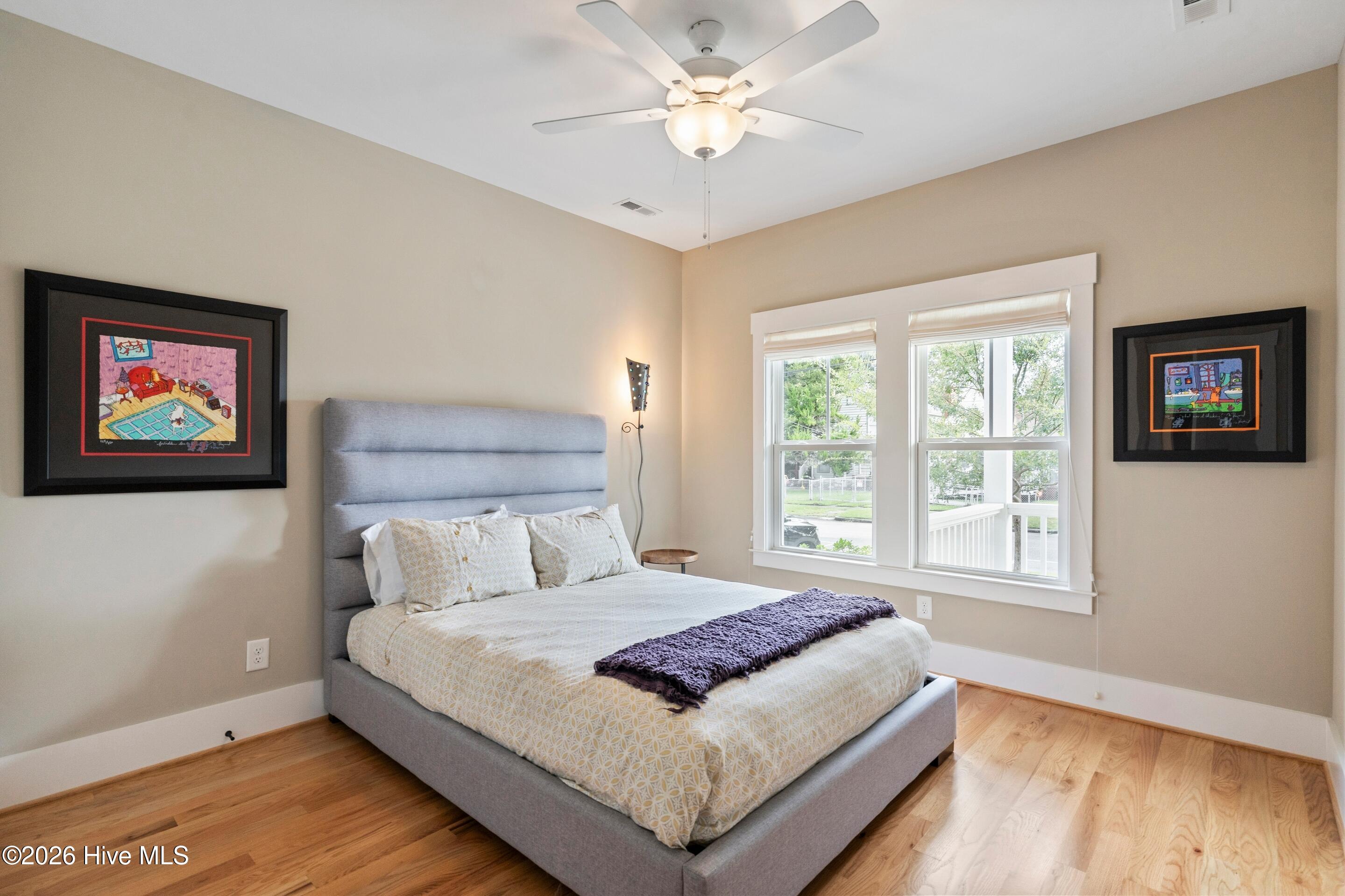 100559933 | Photo 17