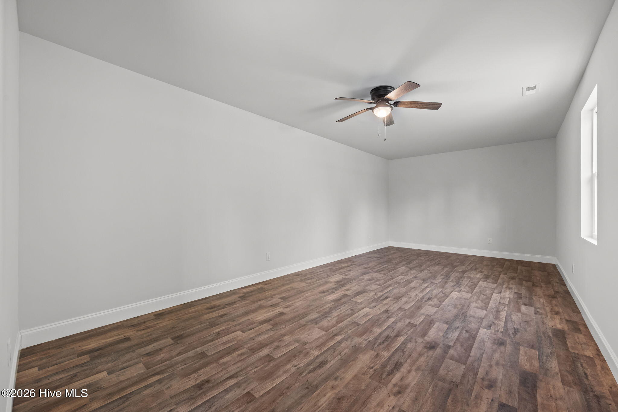 100505394 | Photo 24