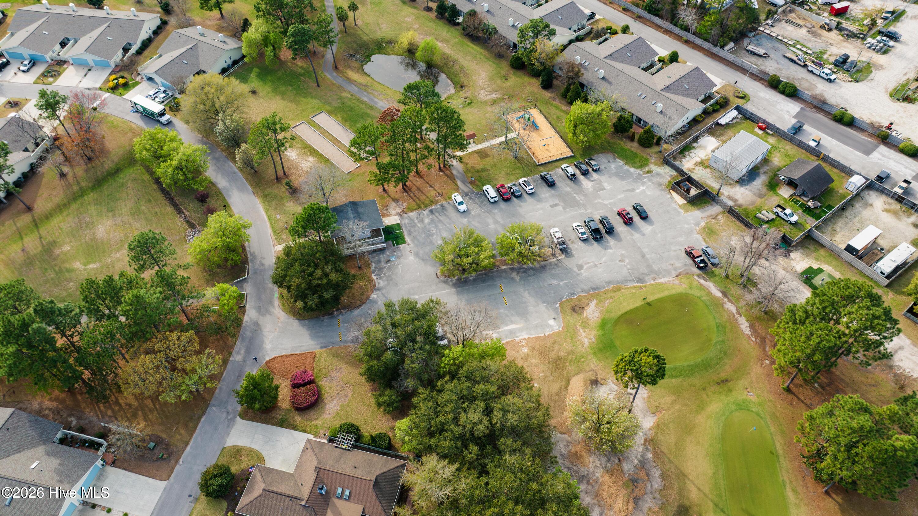 100560889 | Photo 40