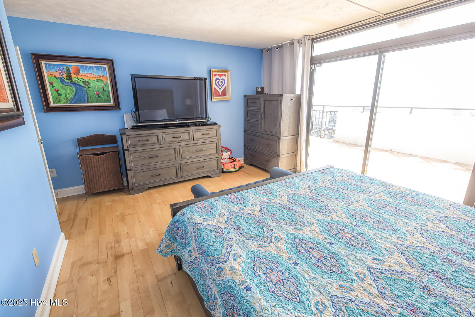 100567097 | Photo 18