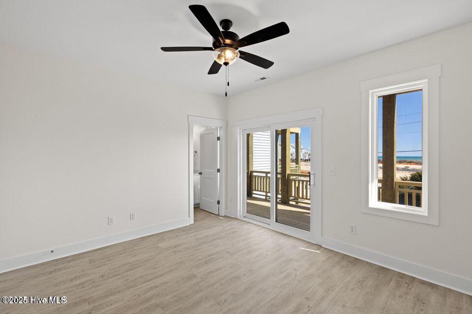 100545885 | Photo 16