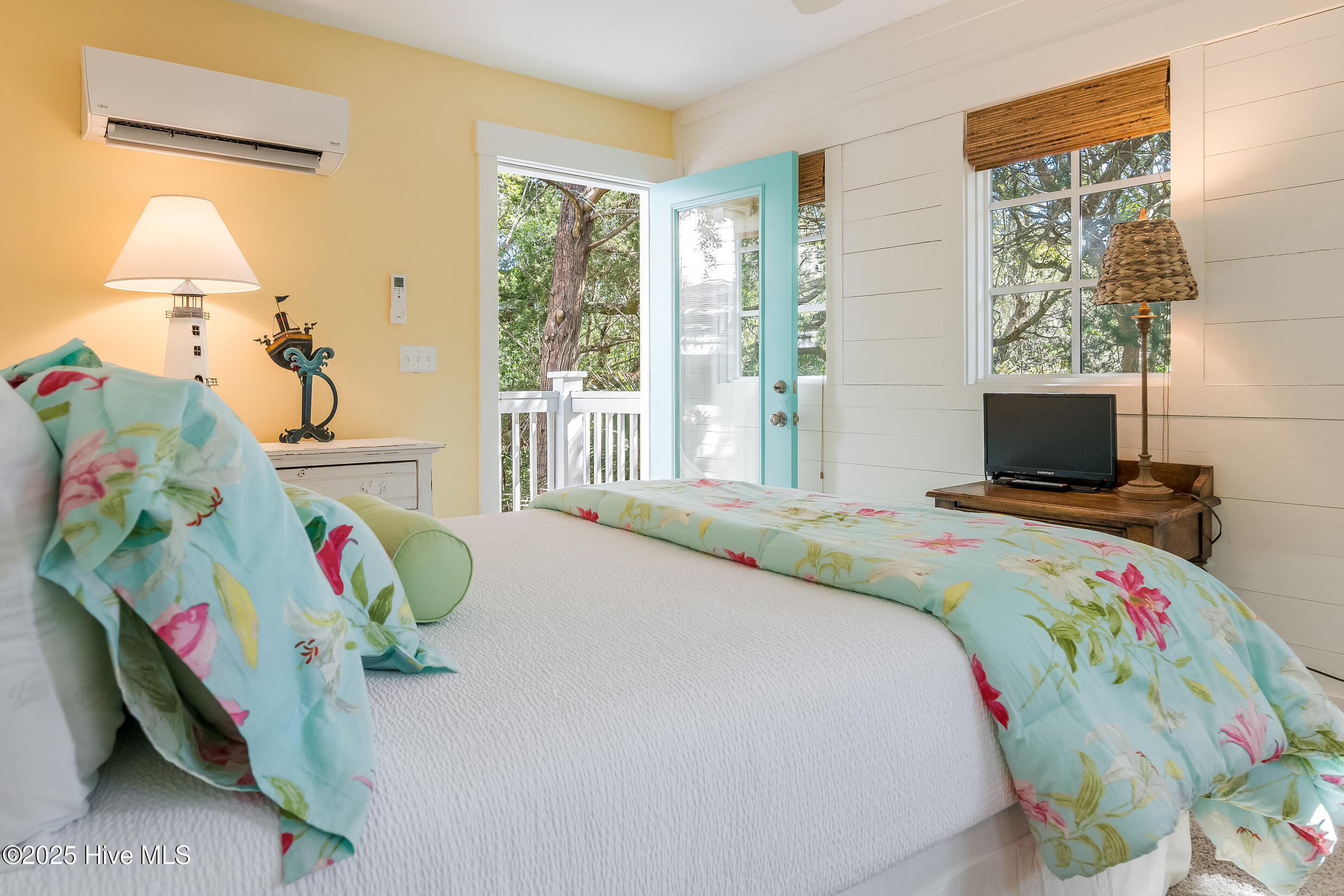 100545304 | Photo 40