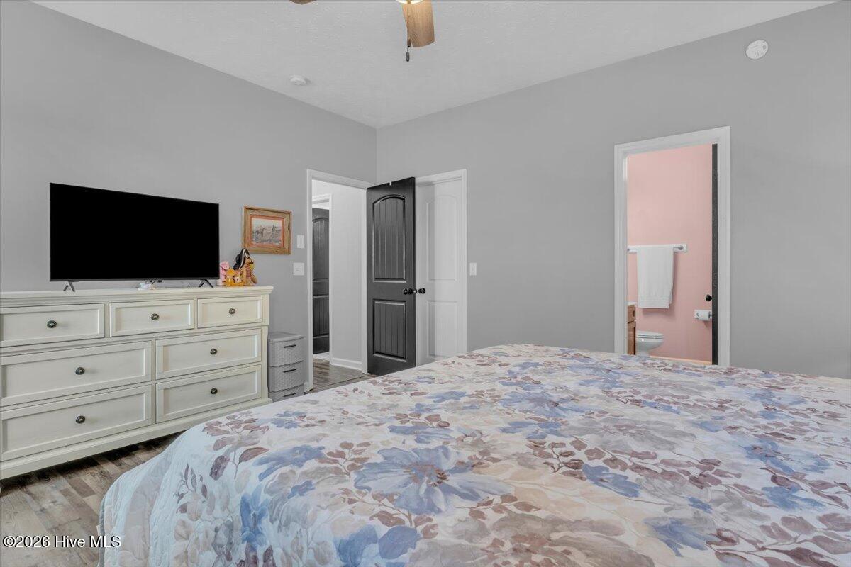 100570228 | Photo 27