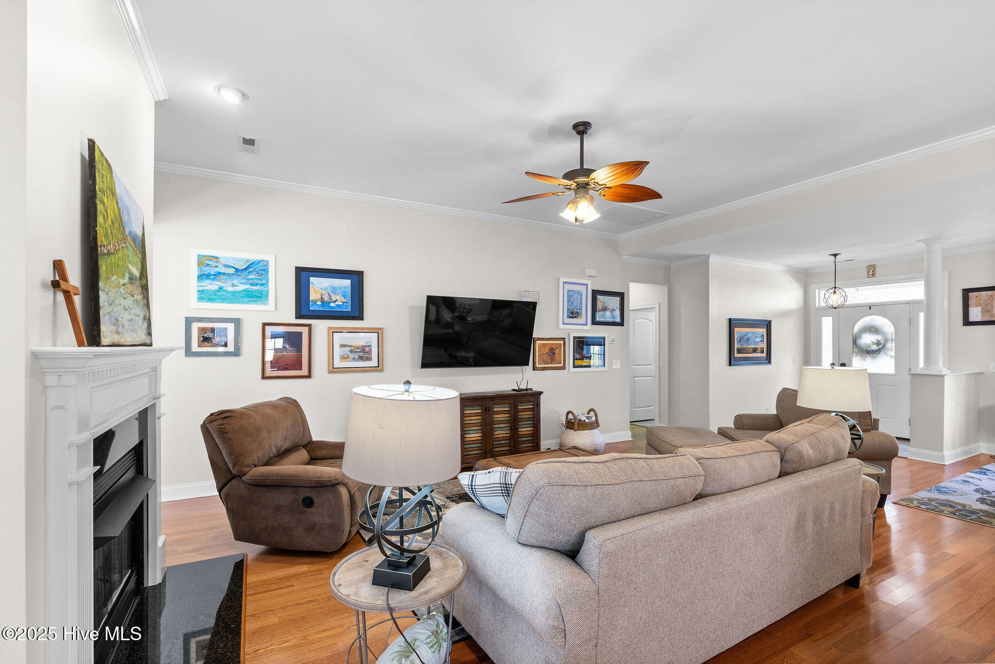 100542530 | Photo 10