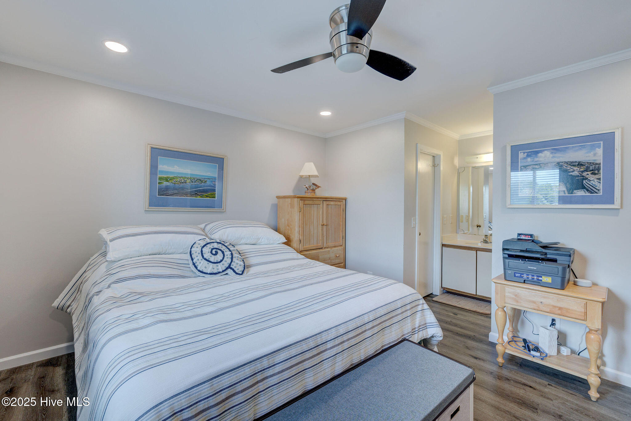 100525096 | Photo 12