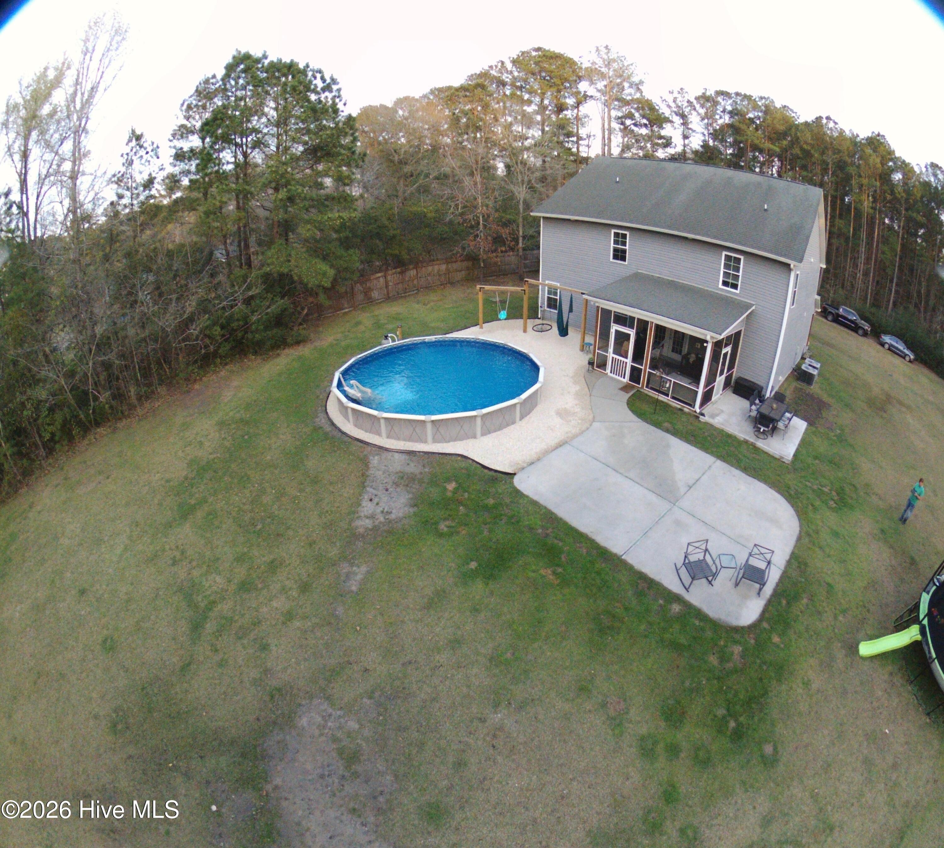 100562541 | Photo 47