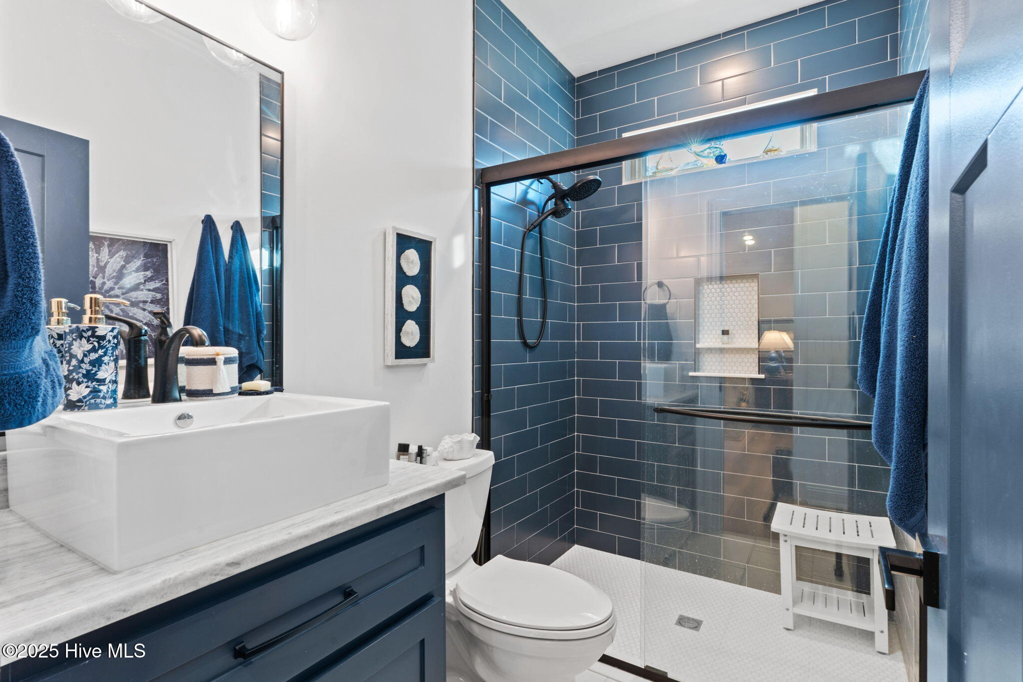 100541754 | Photo 40