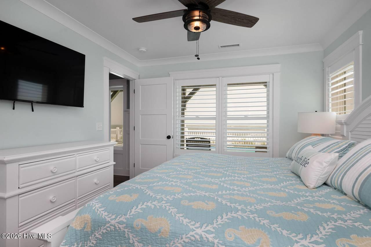 100560212 | Photo 109