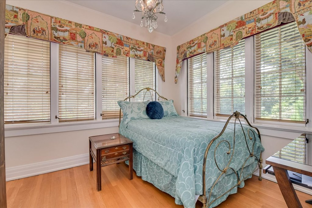 Bedroom/sleeping porch