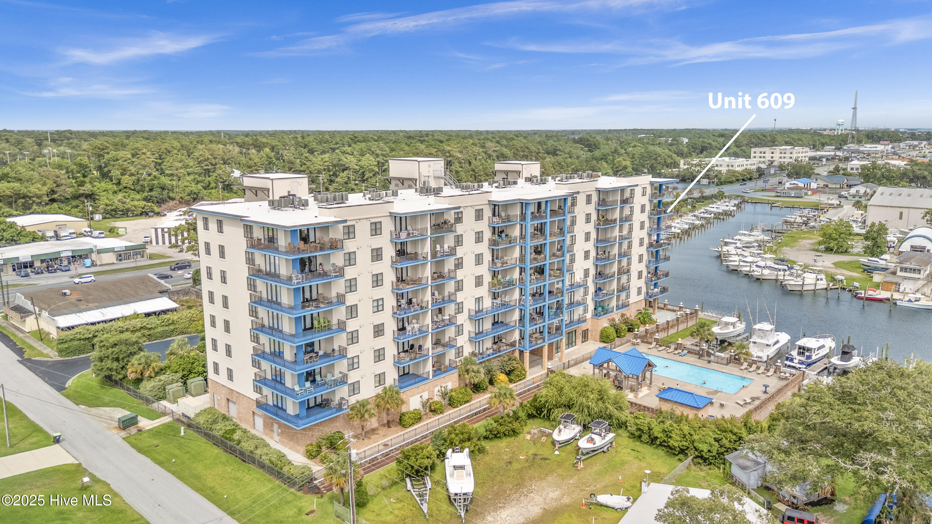 4425 Arendell Street 609,Morehead City