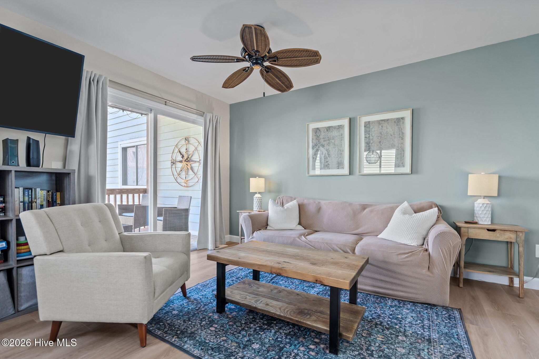 100566961 | Photo 14