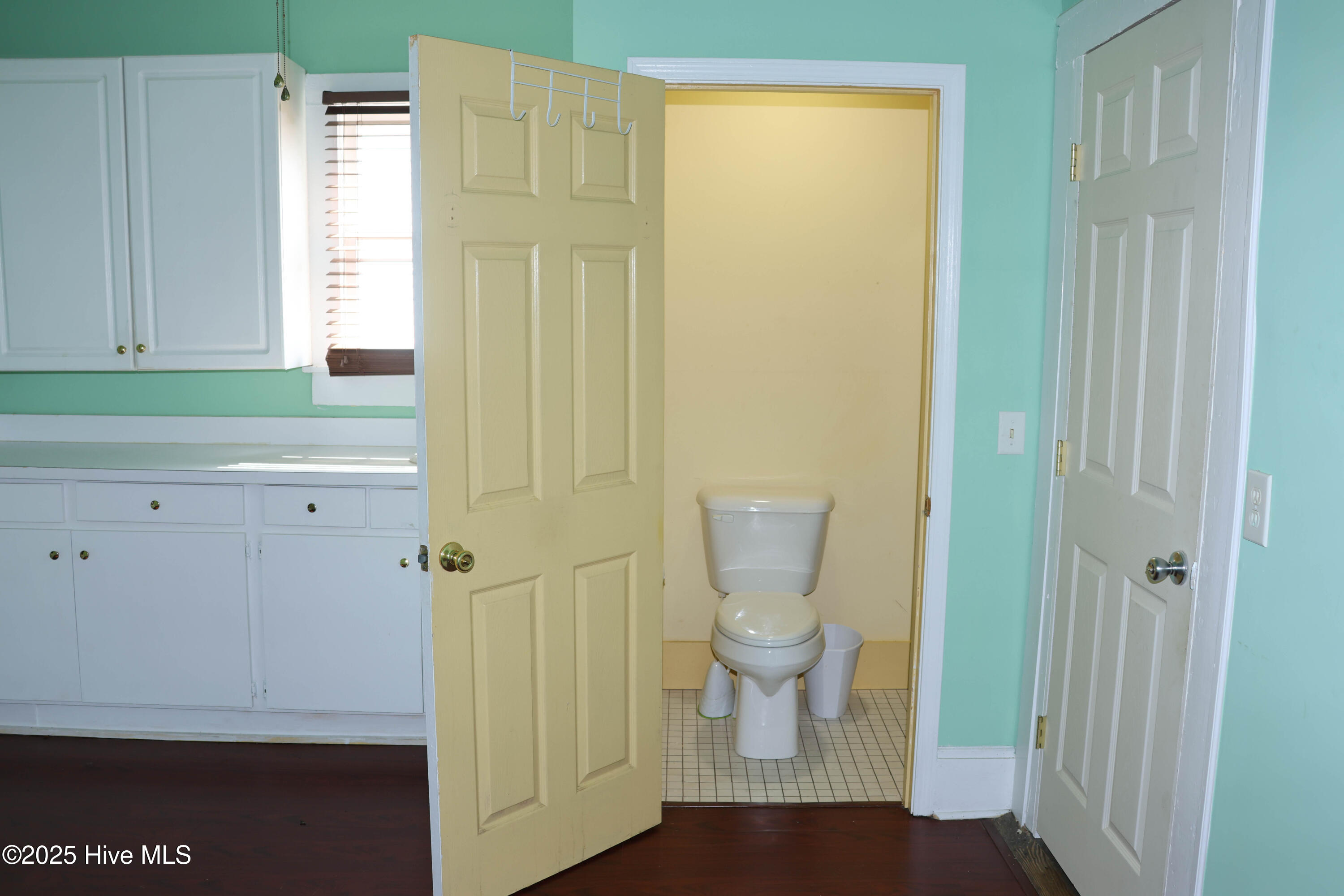 100512838 | Photo 15