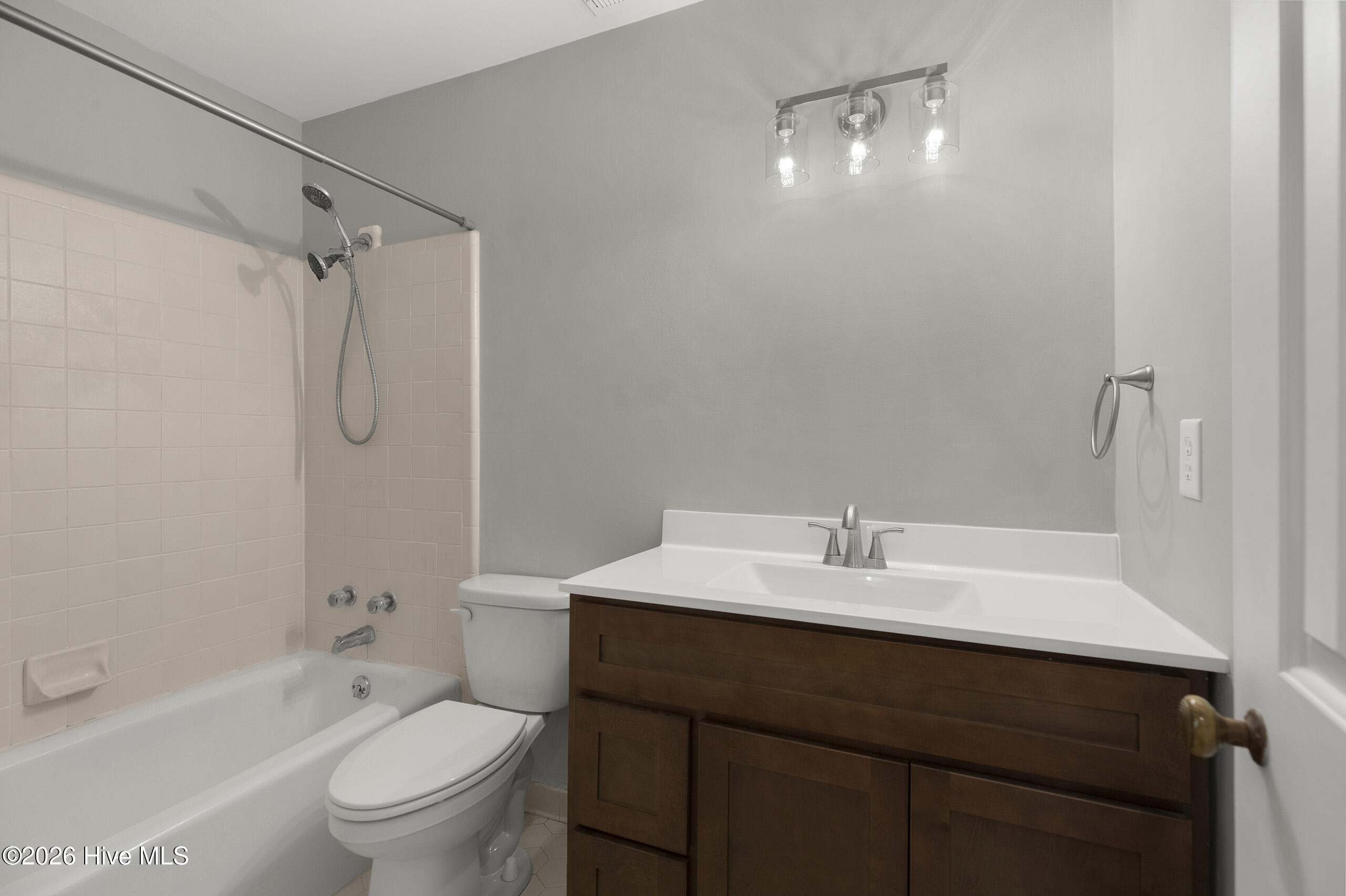 100555929 | Photo 25