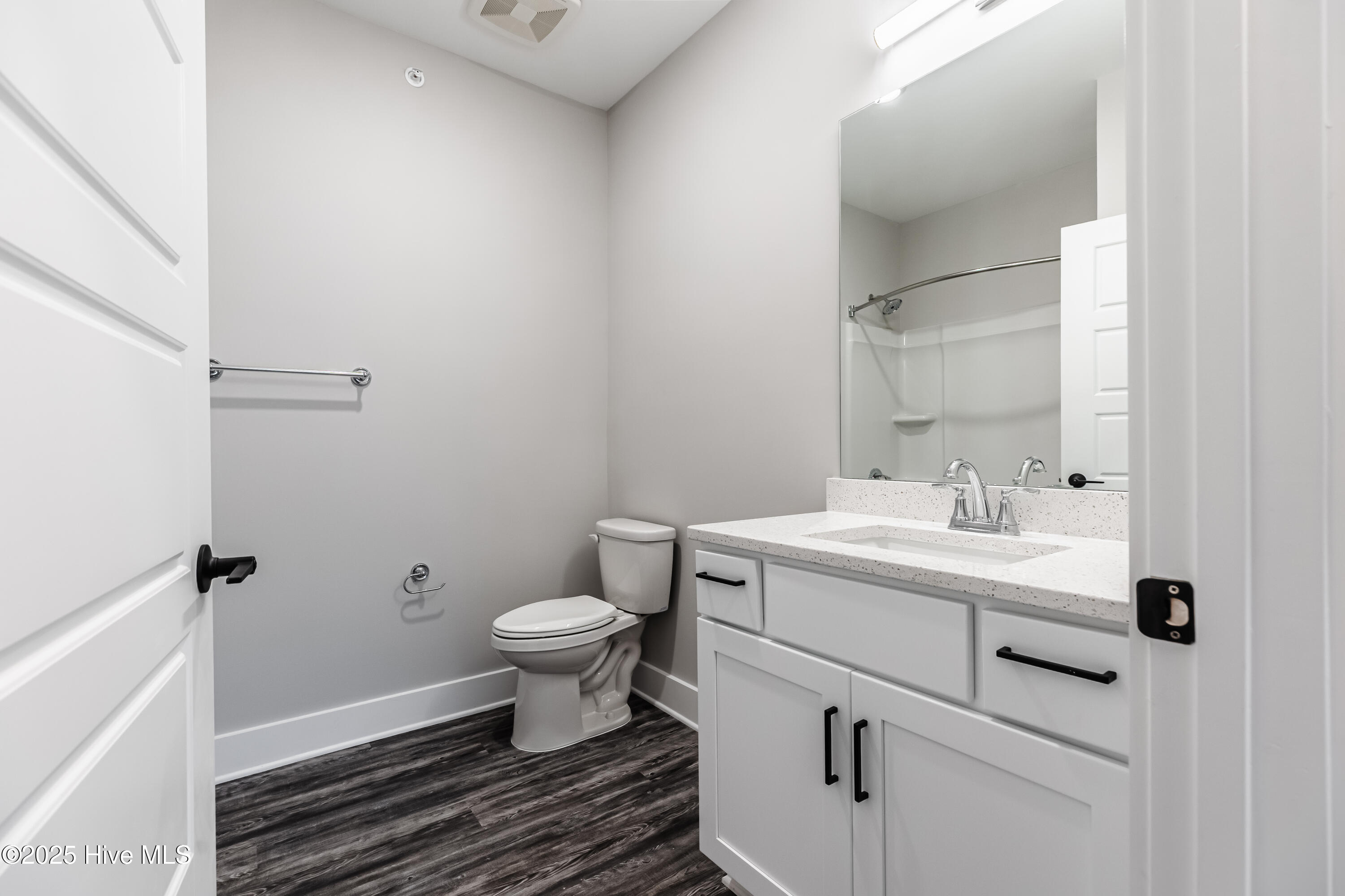 100529359 | Photo 23