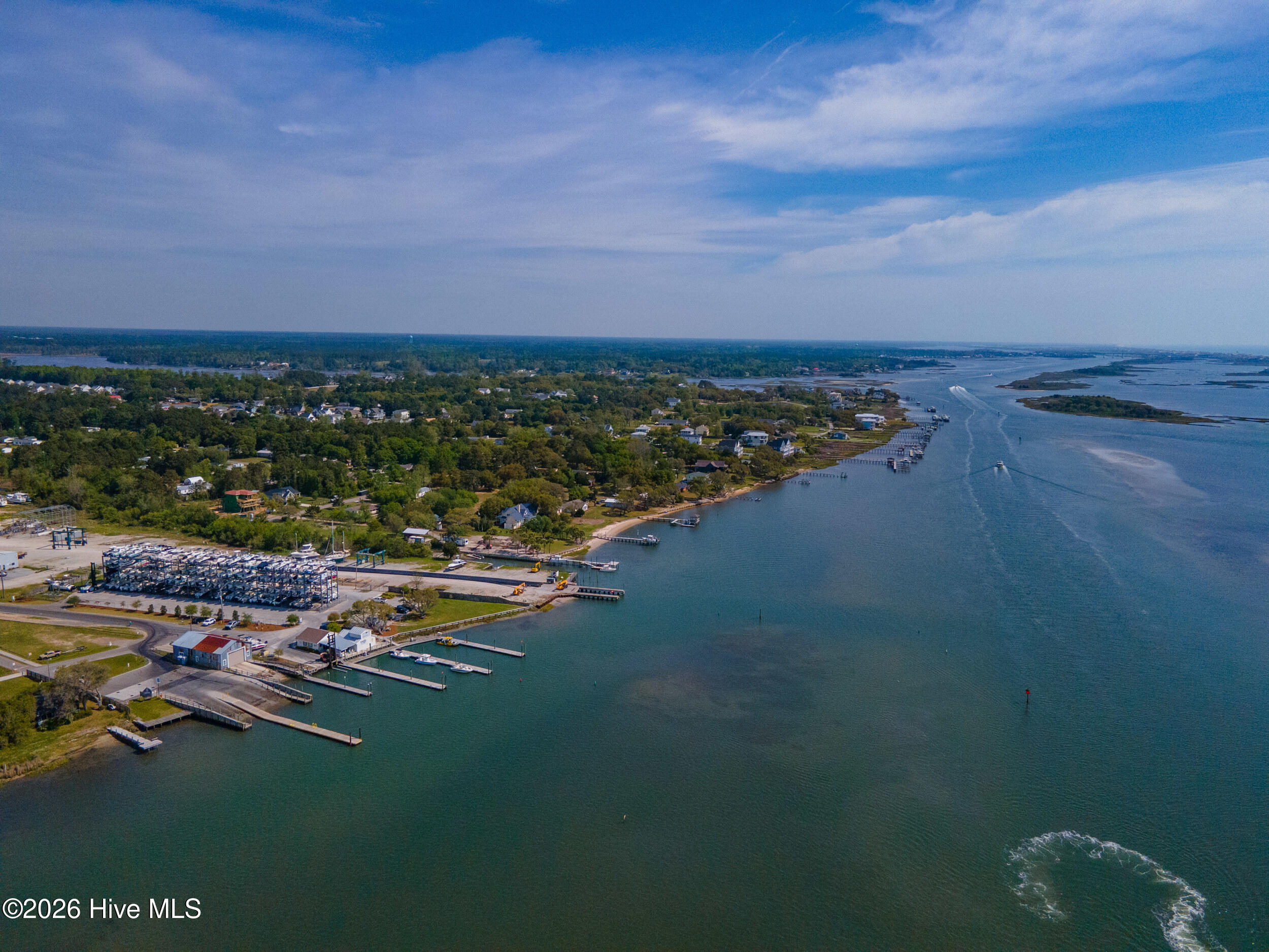 100561337 | Photo 38