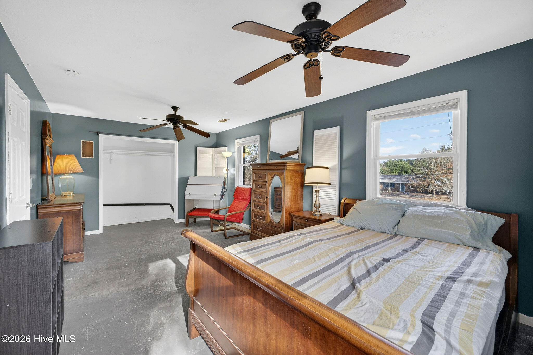 100547847 | Photo 18