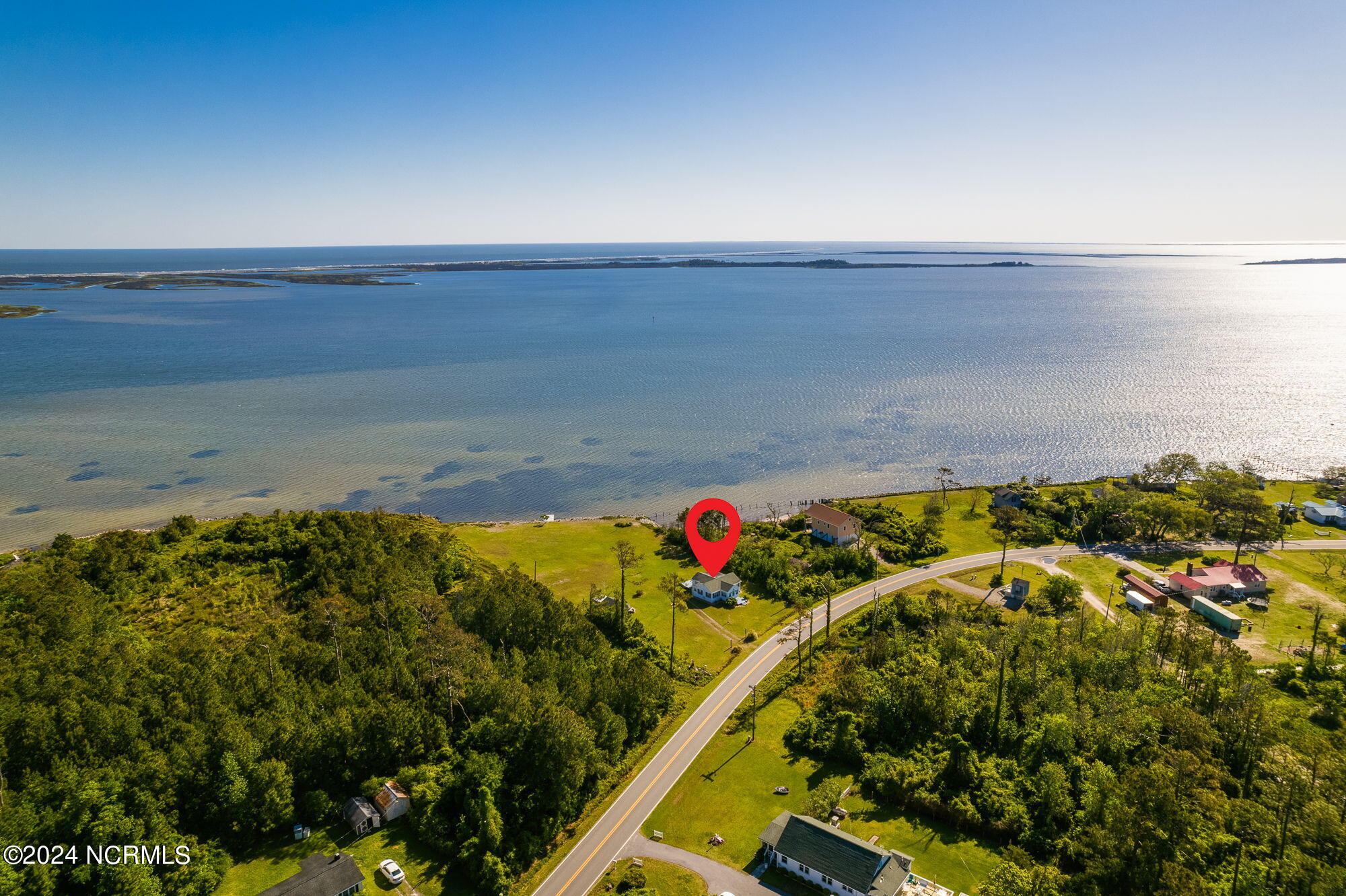 2524 Cedar Island Road,Cedar Island