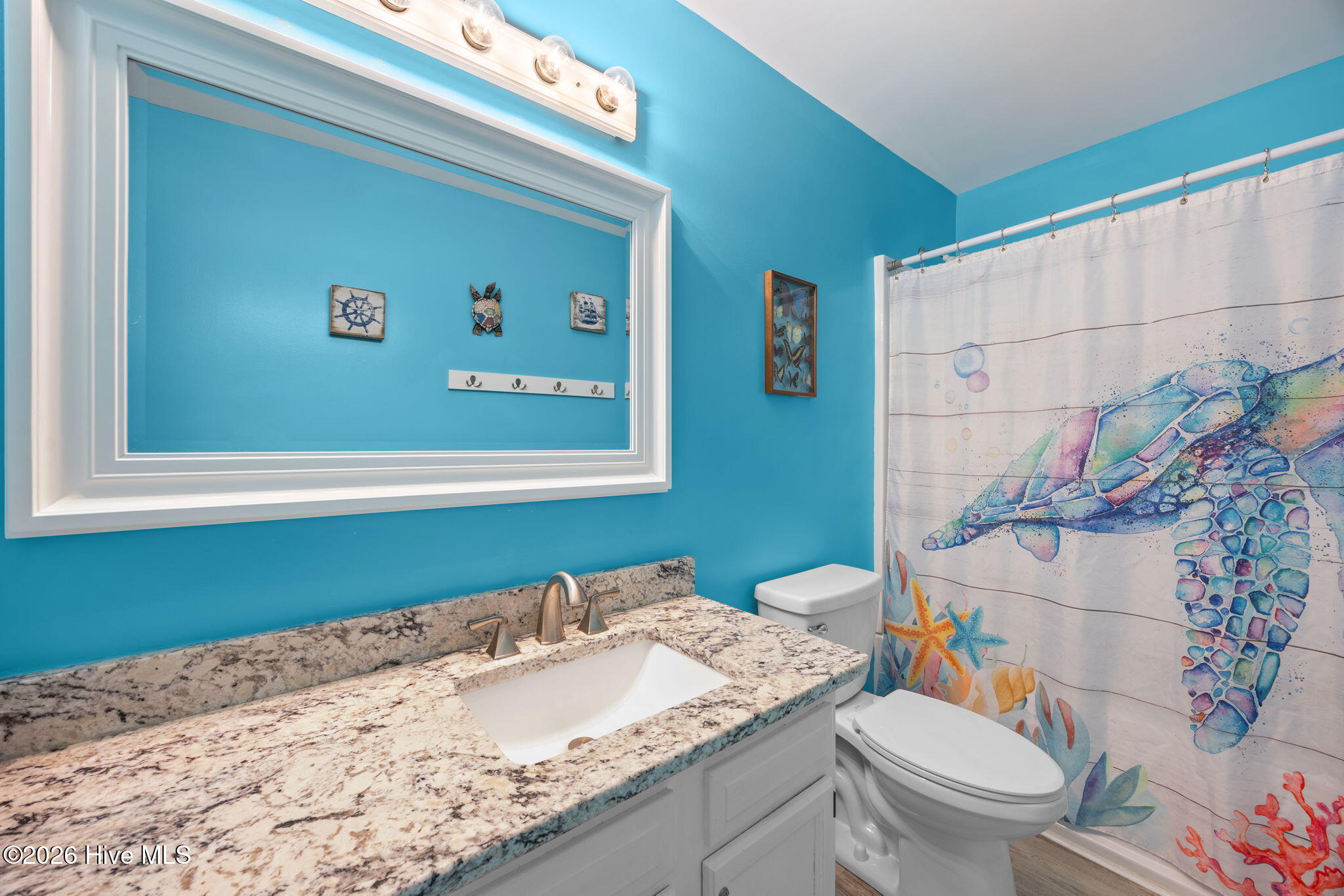 100554594 | Photo 37