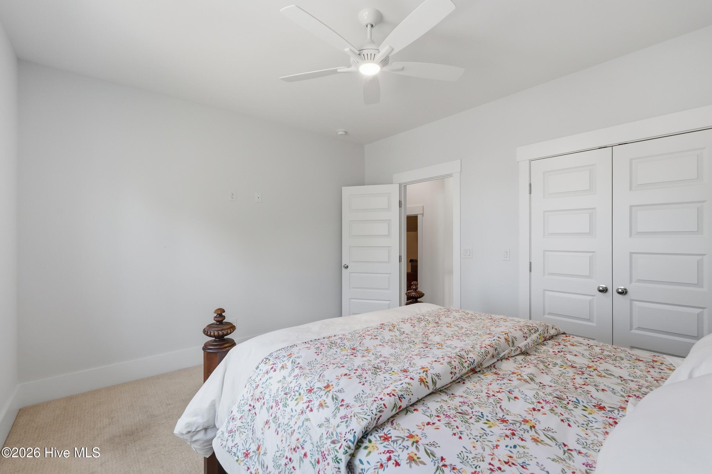 100563980 | Photo 62