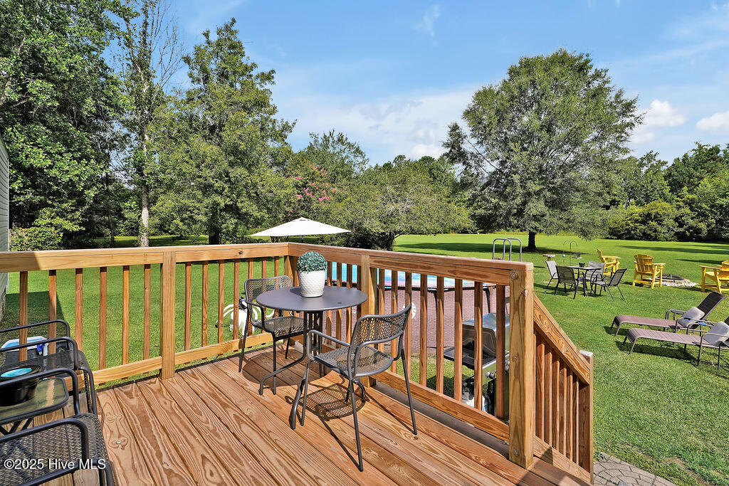 100521494 | Photo 11