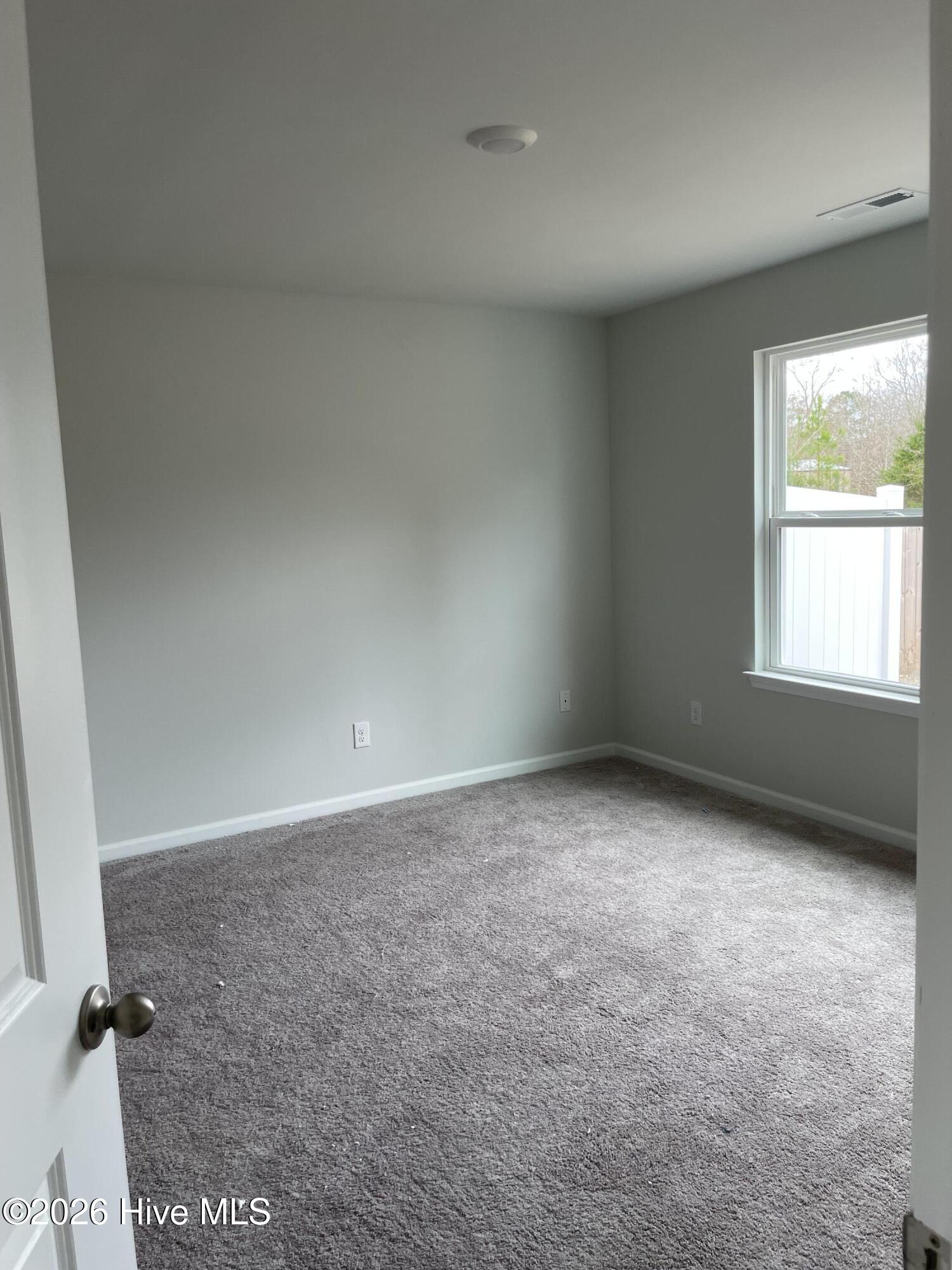 100548569 | Photo 17