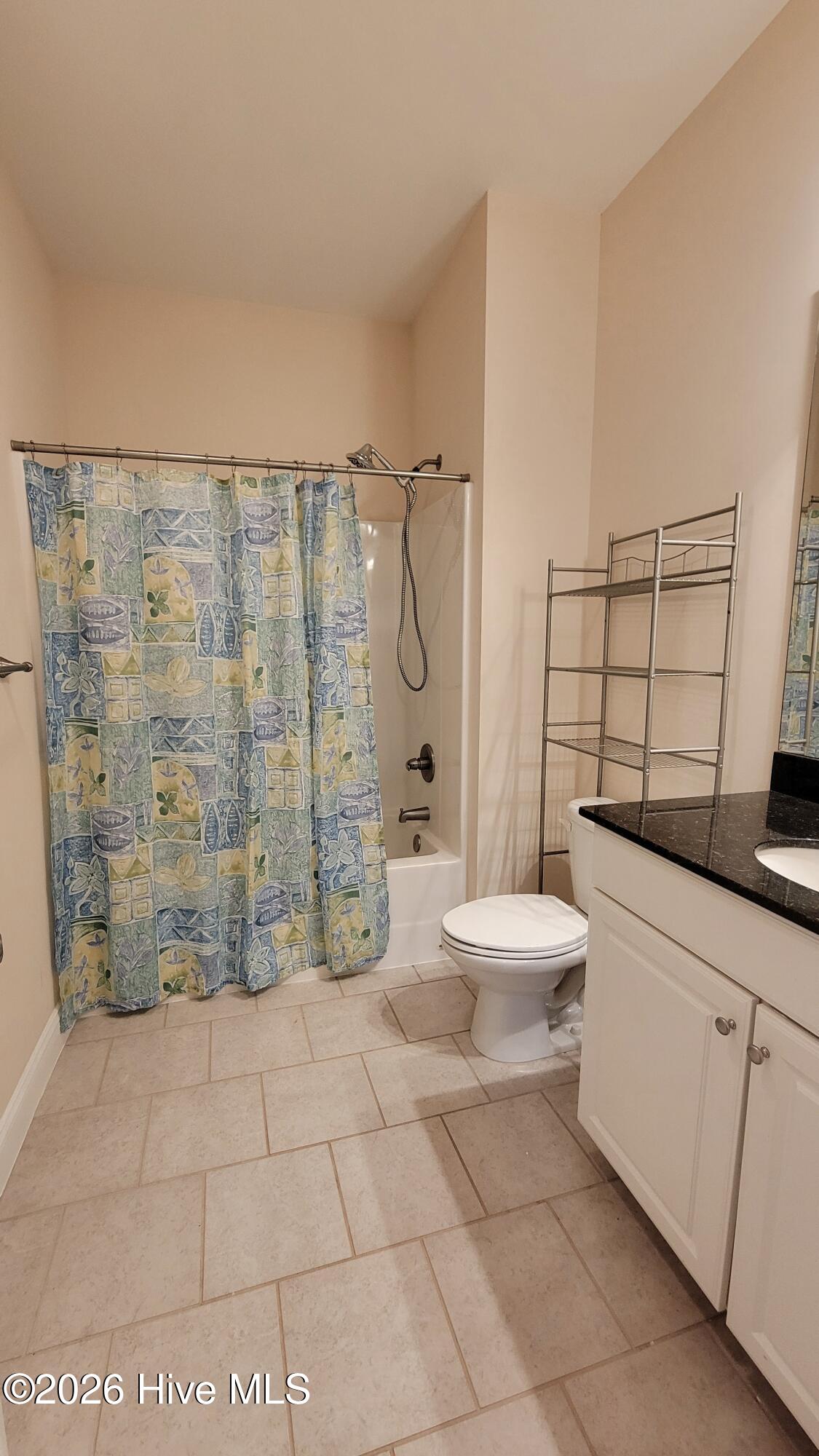 100548453 | Photo 10