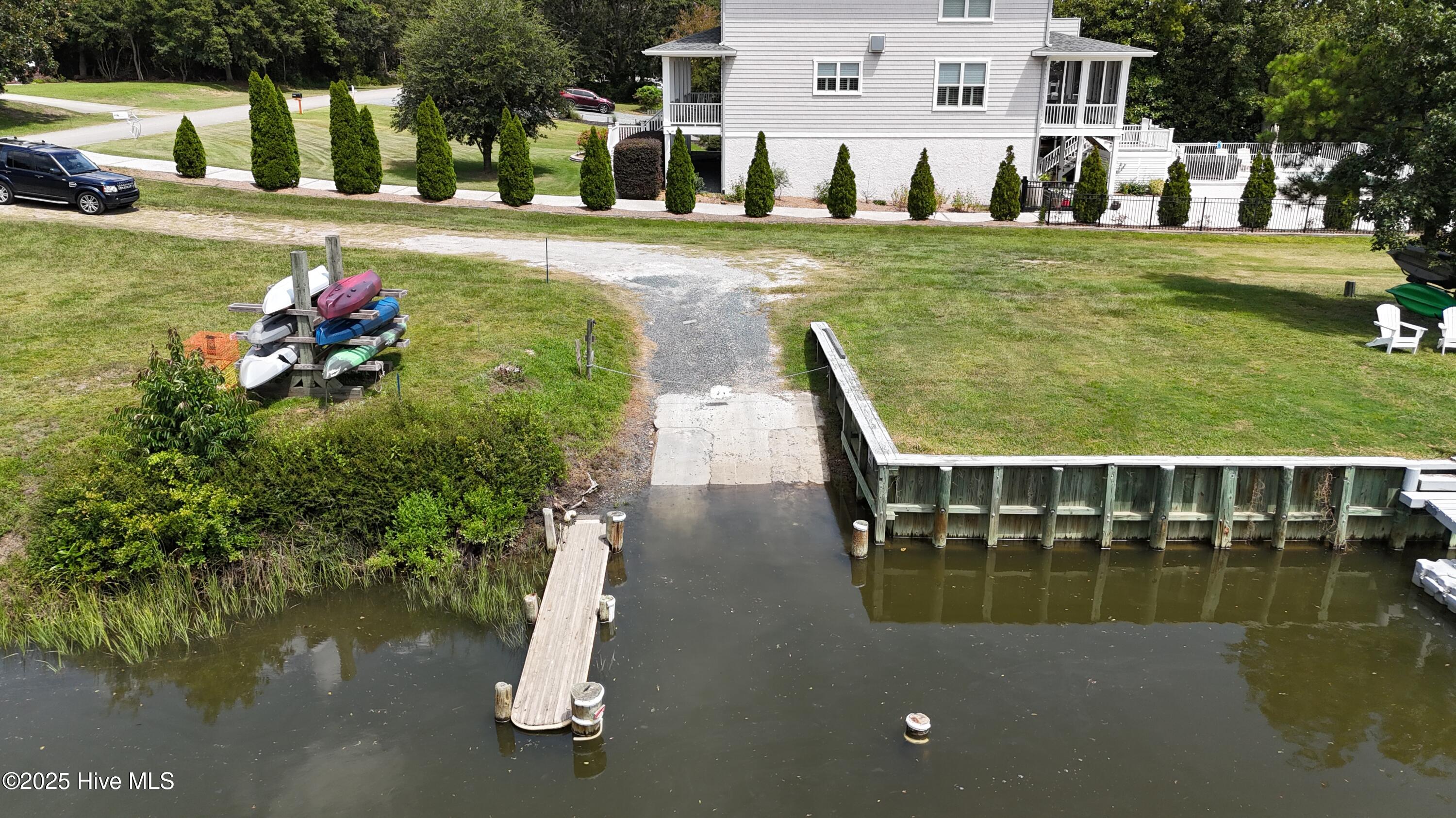 100527899 | Photo 12