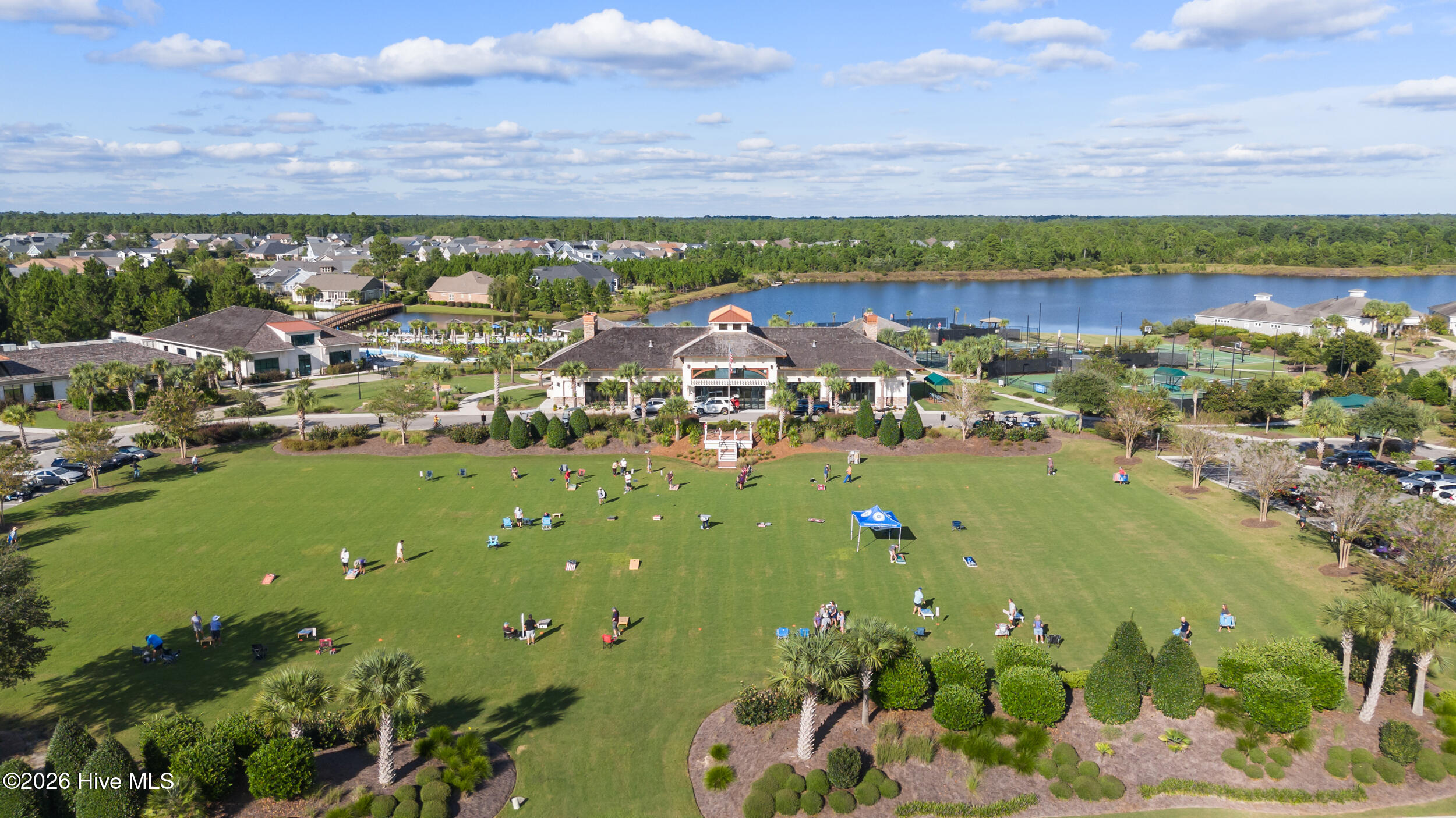 100560170 | Photo 60