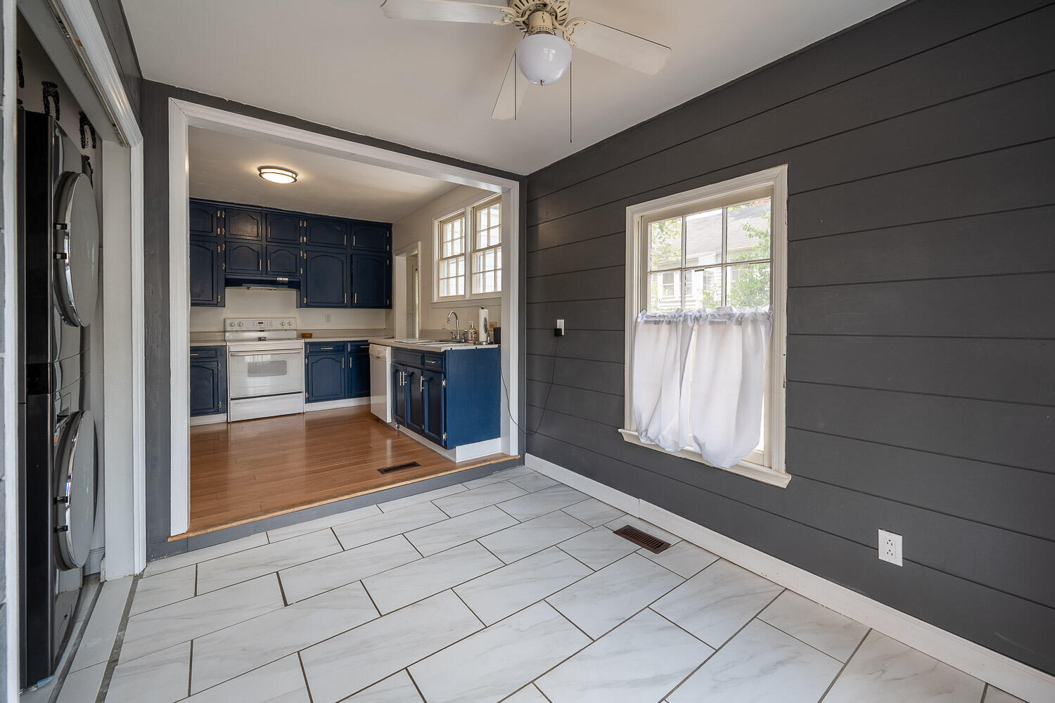 1752 Kissingbower-MLS-9