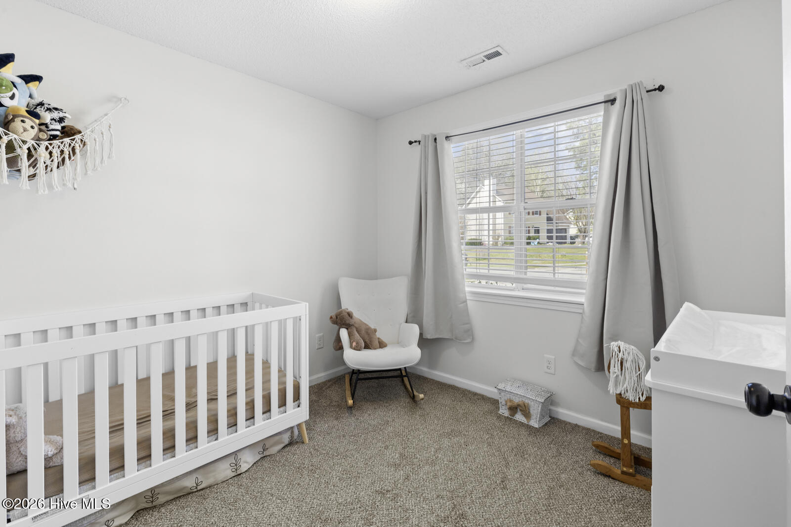 100565637 | Photo 19