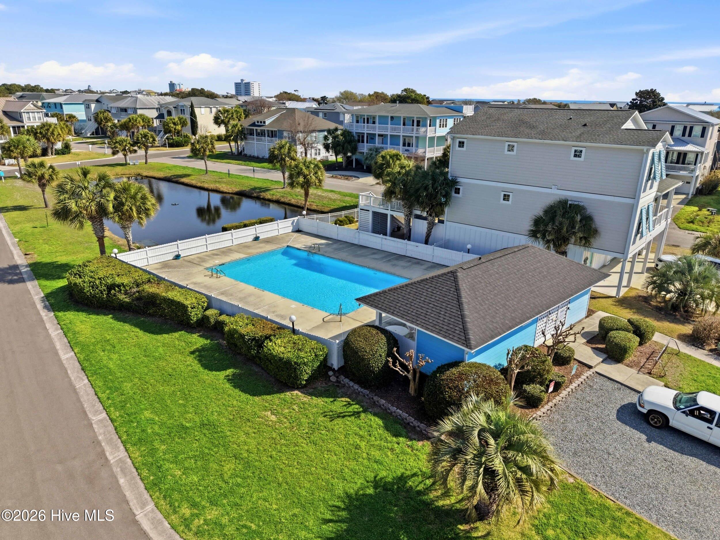 100559989 | Photo 56