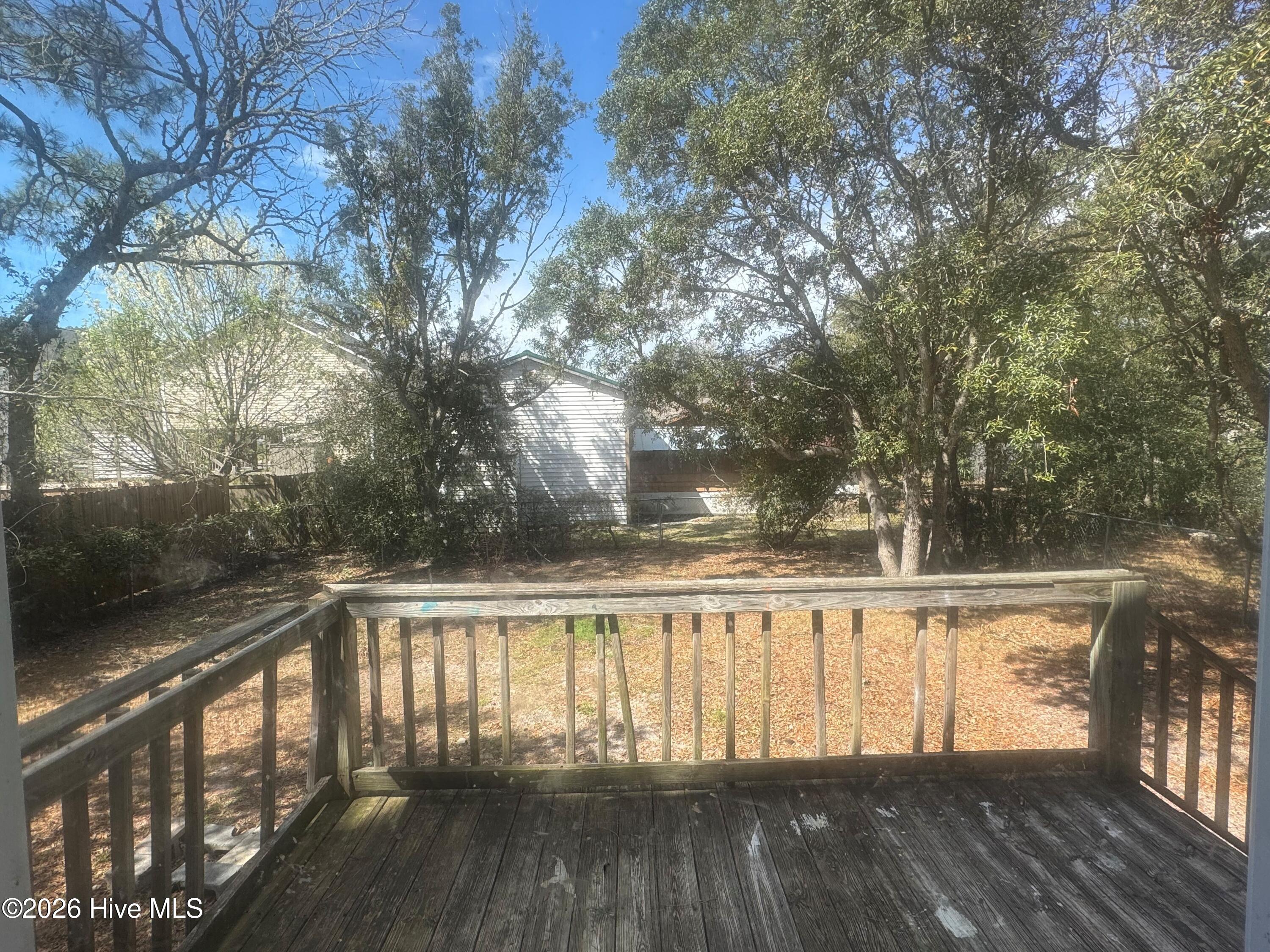 100561066 | Photo 27